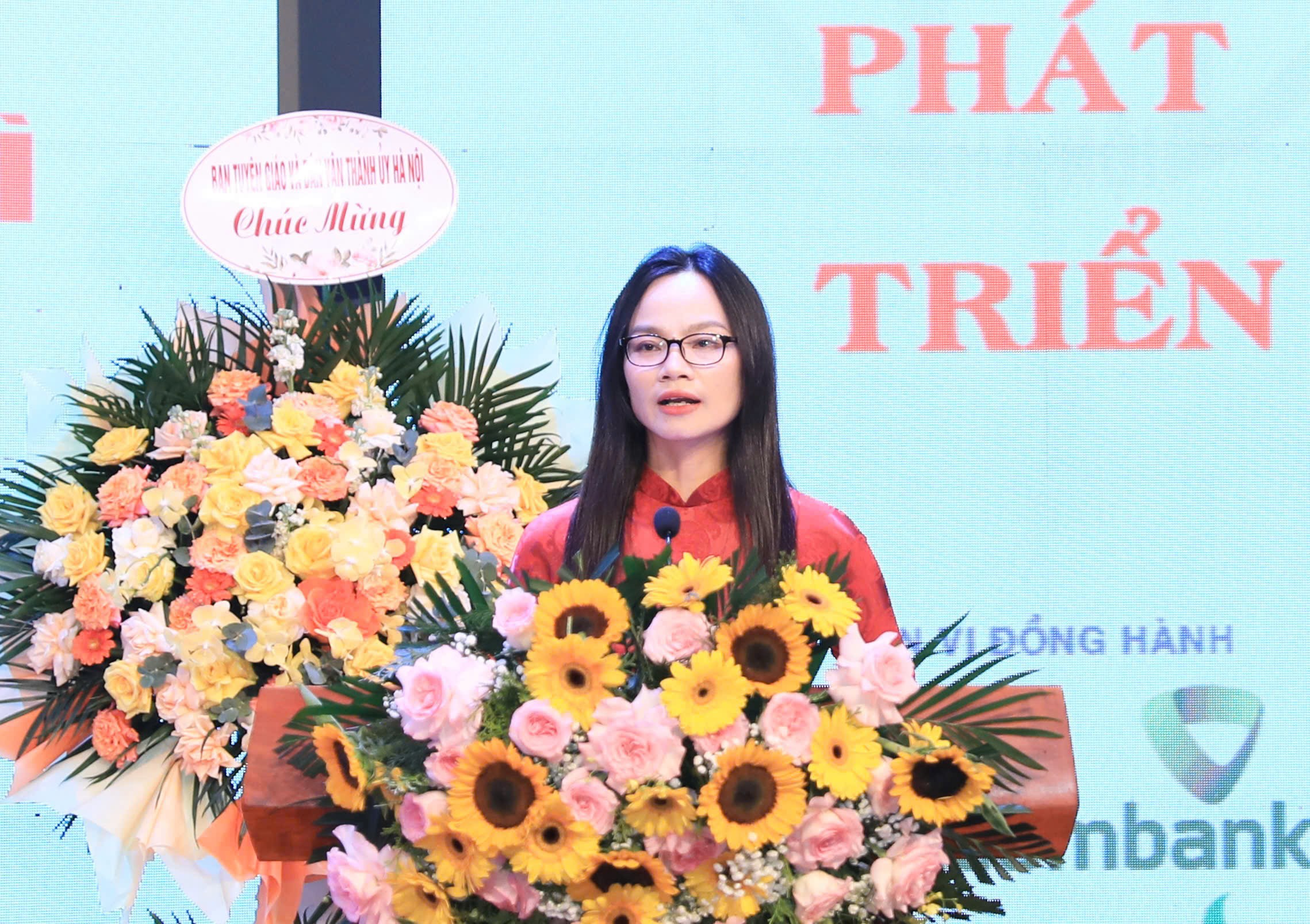 Tạp chí Người Hà Nội kỷ niệm 40 năm ngày thành lập và đón nhận Huân chương Lao động hạng Nhì - ảnh 5