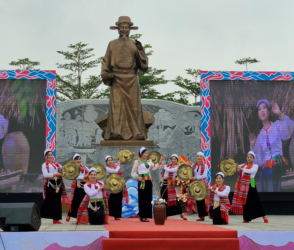 Phụ nữ Thạch Thất xây dựng nếp sống văn minh - ảnh 2