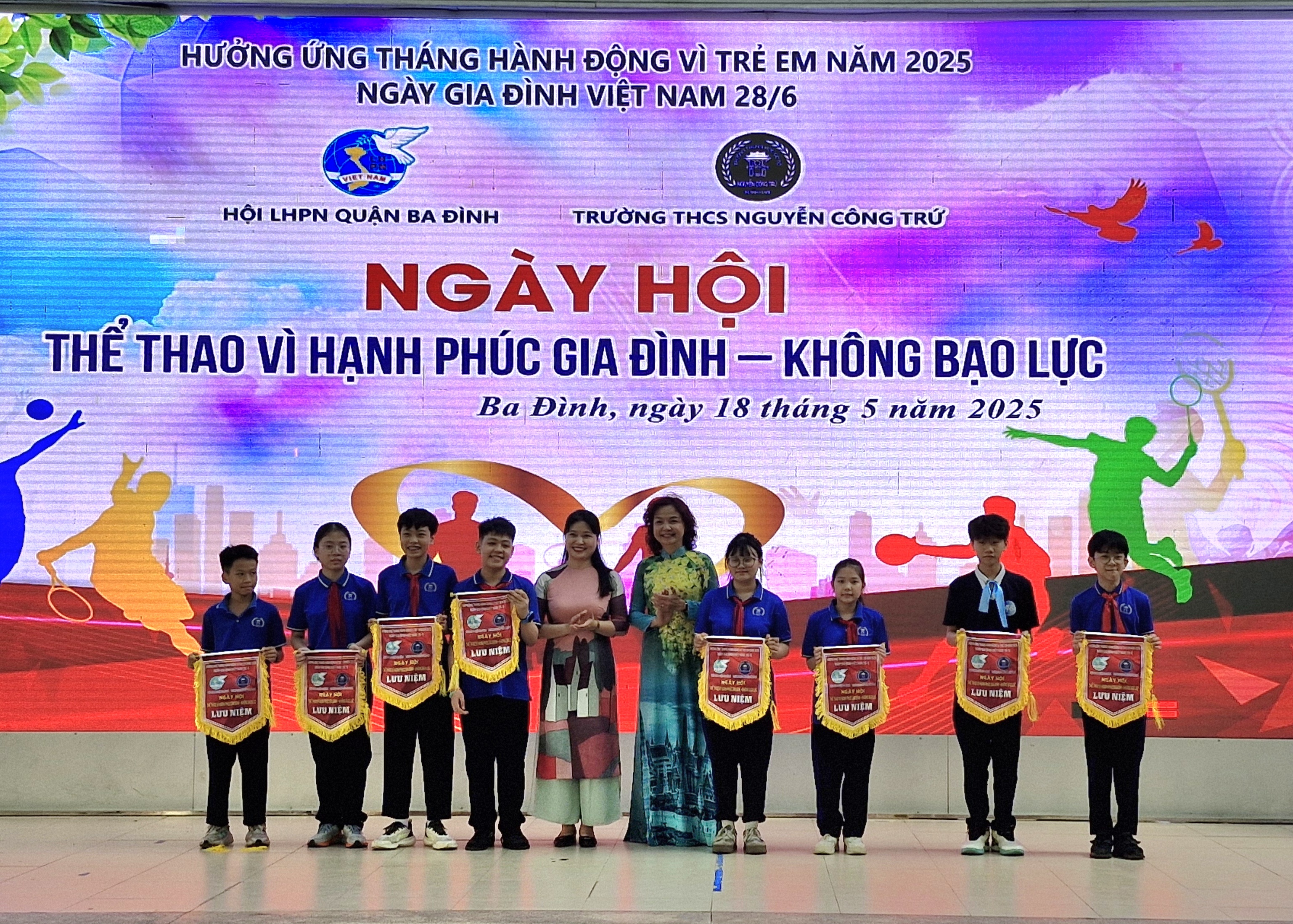 Ngày hội “Thể thao vì hạnh phúc gia đình - Không bạo lực” của phụ nữ Ba Đình - ảnh 2