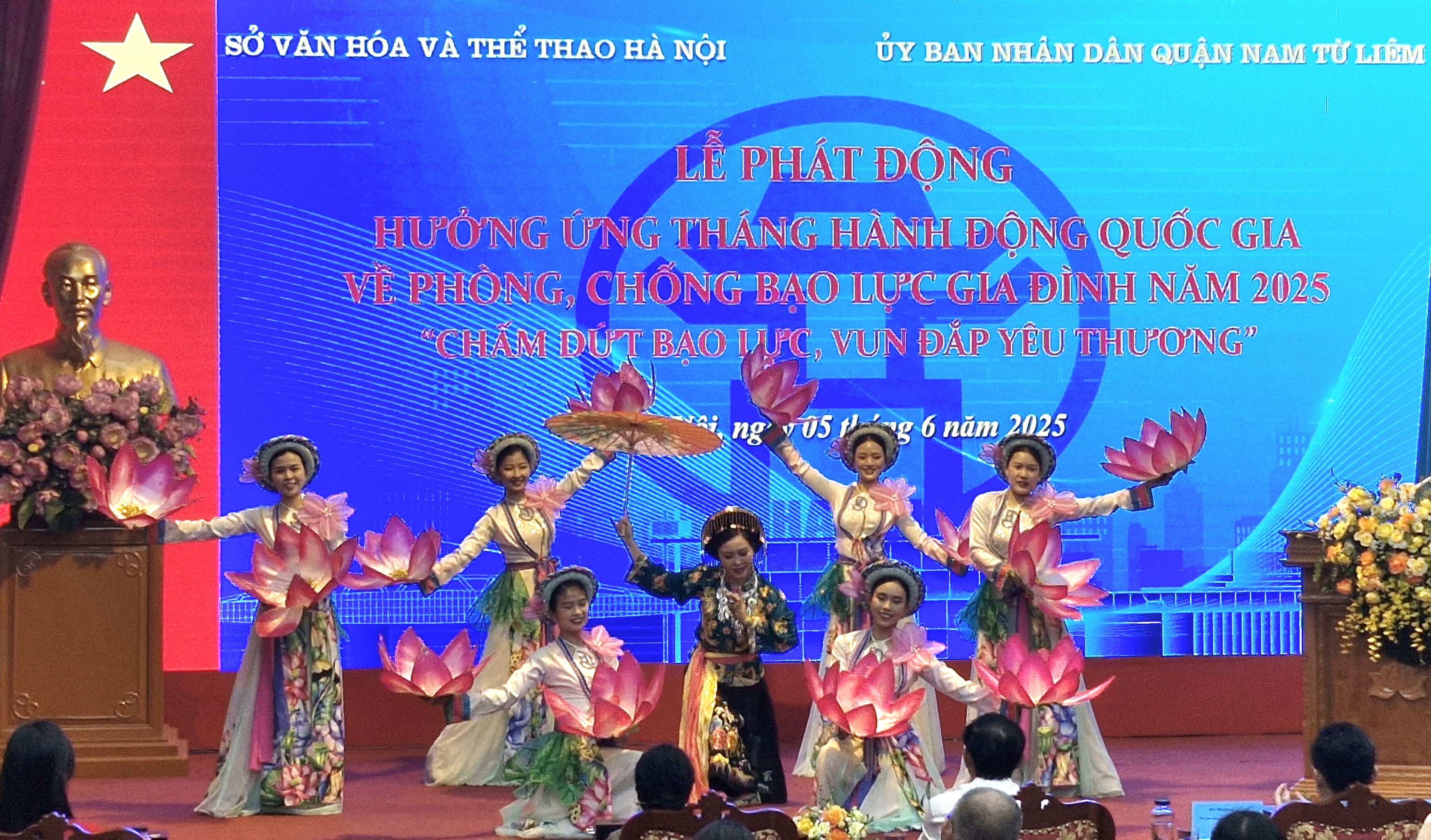 Hà Nội hưởng ứng Tháng hành động quốc gia về phòng, chống bạo lực gia đình năm 2025 - ảnh 3
