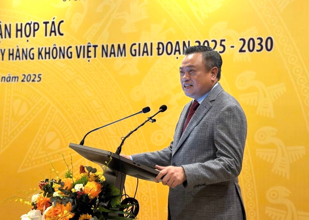 Hà Nội và Vietnam Airlines hợp tác quảng bá du lịch - ảnh 2