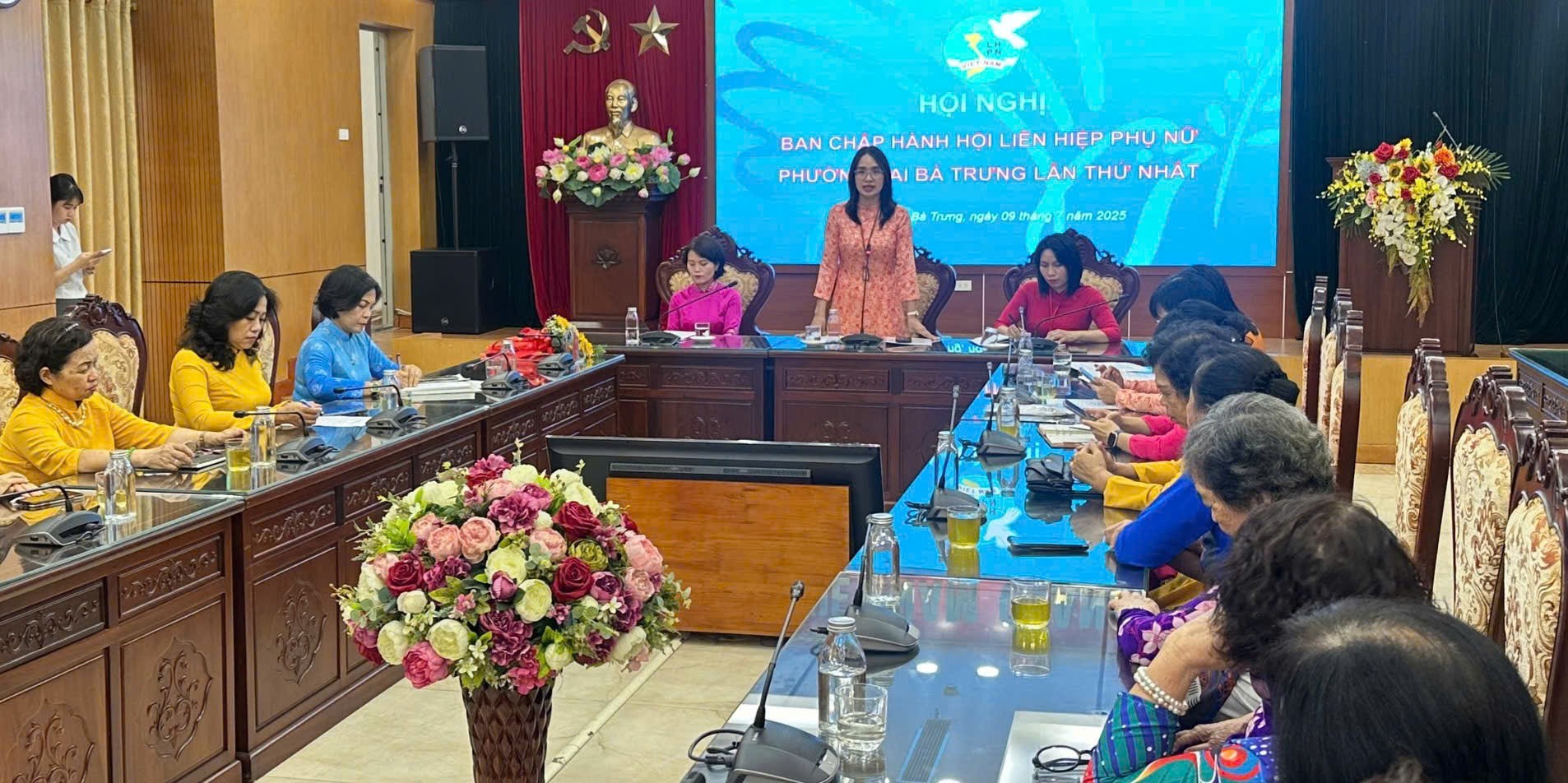 Hội LHPN phường Hai Bà Trưng công bố các quyết định thành lập Hội LHPN phường - ảnh 2