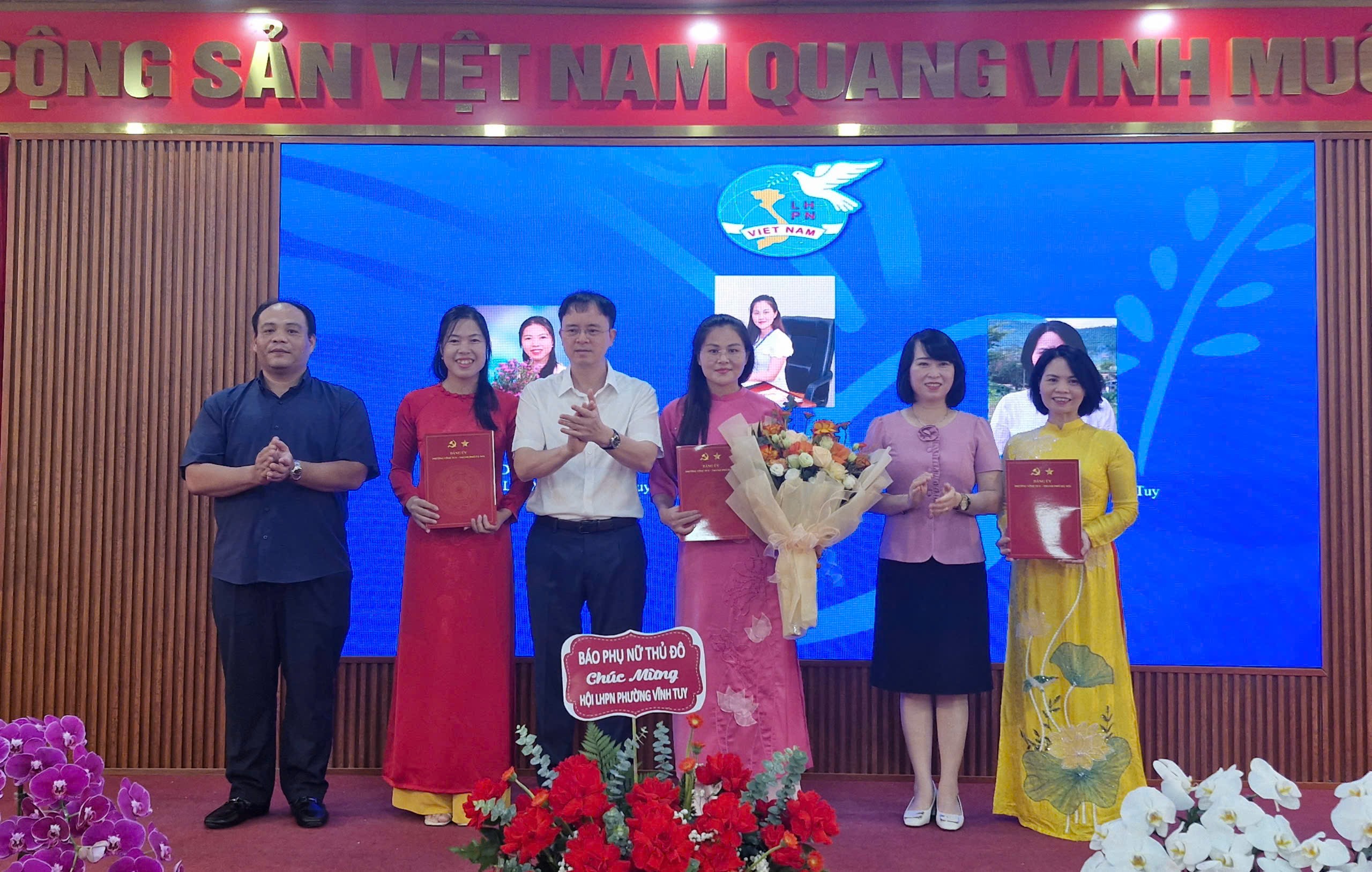 Hội LHPN phường Vĩnh Tuy công bố các quyết định về thành lập Hội LHPN phường - ảnh 1