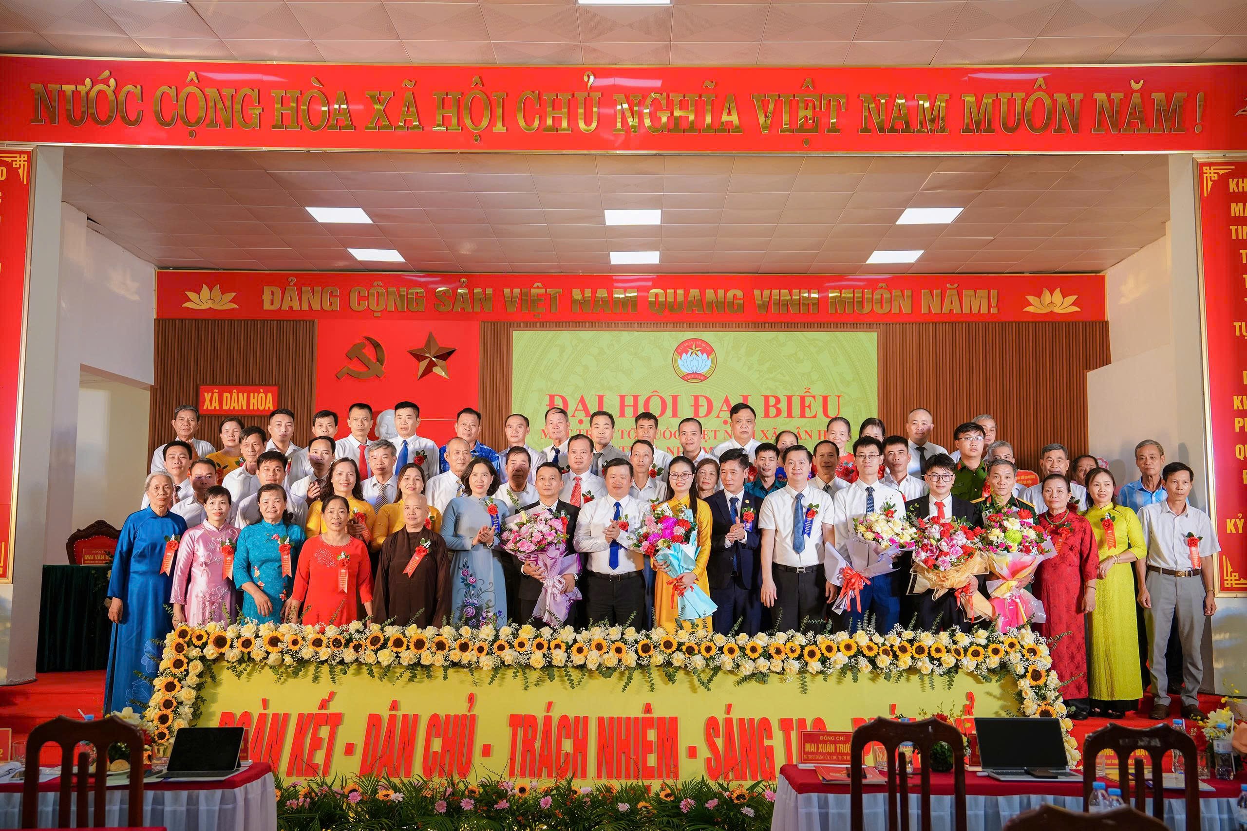 Đại hội đại biểu MTTQ xã Dân Hoà nhiệm kỳ 2025 - 2030 thành công tốt đẹp - ảnh 4