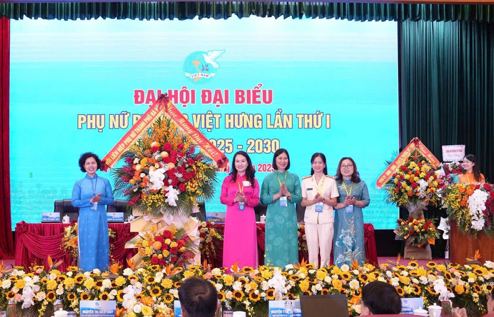 Đồng chí Ngô Kim Liên được cử giữ chức Chủ tịch Hội LHPN phường Việt Hưng - ảnh 2