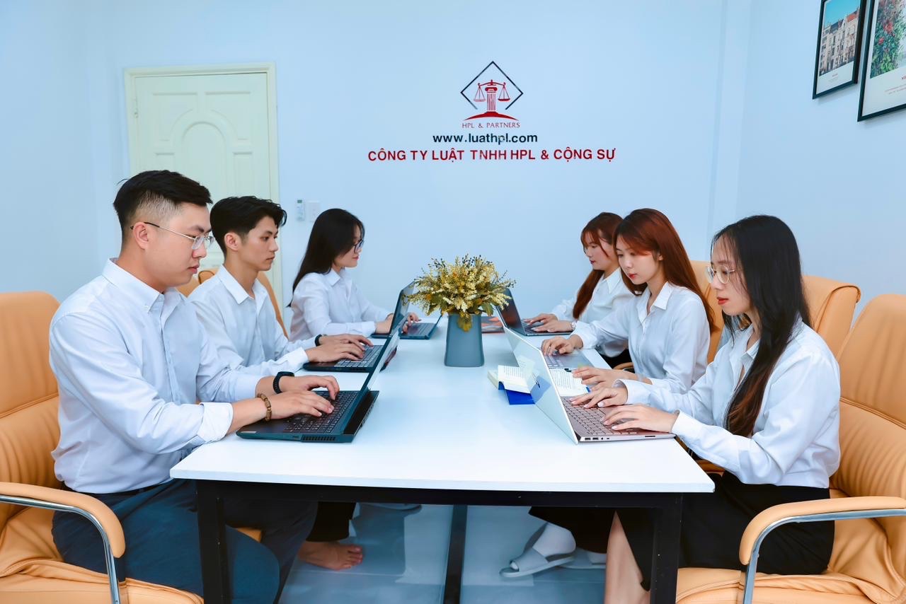 Góp phần lan tỏa những giá trị tốt đẹp của nghề Luật sư Việt Nam - ảnh 1