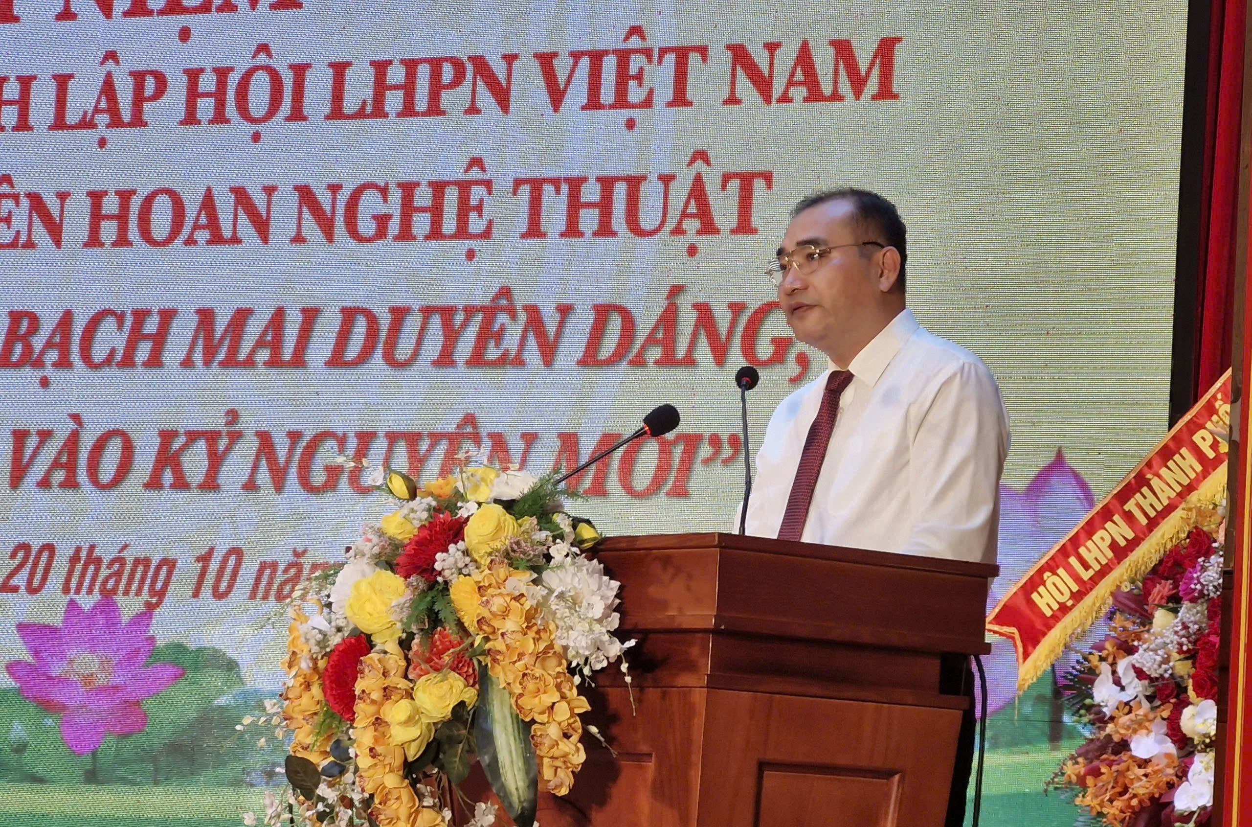 Phụ nữ phường Bạch Mai duyên dáng, sáng tạo bước vào kỷ nguyên mới - ảnh 4