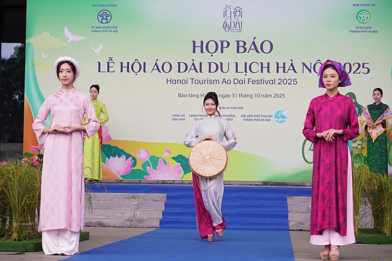 Lễ hội Áo dài du lịch Hà Nội năm 2025 diễn ra từ ngày 7-9/11/2025 - ảnh 1