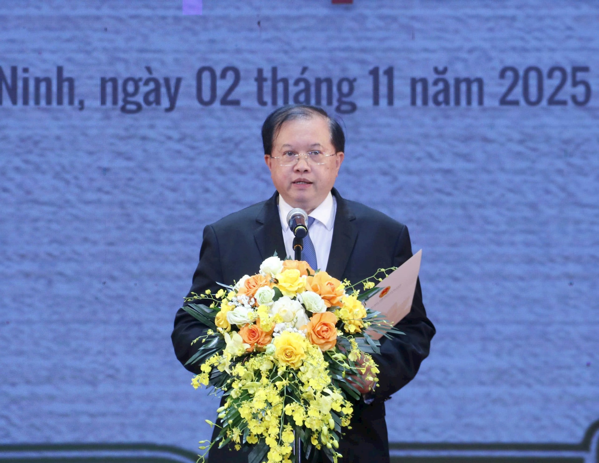 Liên hoan Chèo toàn quốc 2025: Hai NSƯT Quốc Phòng và Quỳnh Mai đạt giải Xuất sắc   - ảnh 2