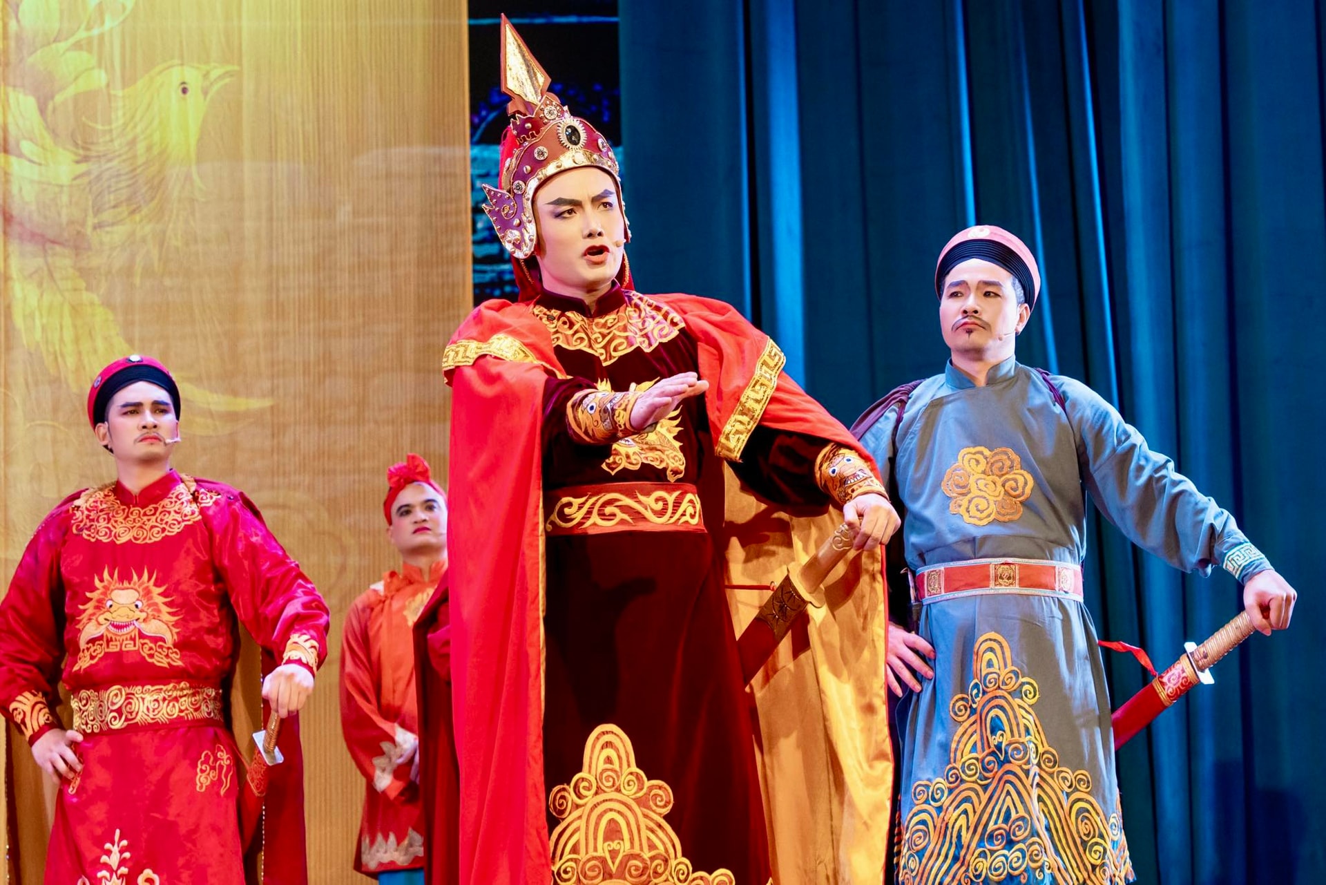 Liên hoan Chèo toàn quốc 2025: Hai NSƯT Quốc Phòng và Quỳnh Mai đạt giải Xuất sắc   - ảnh 5