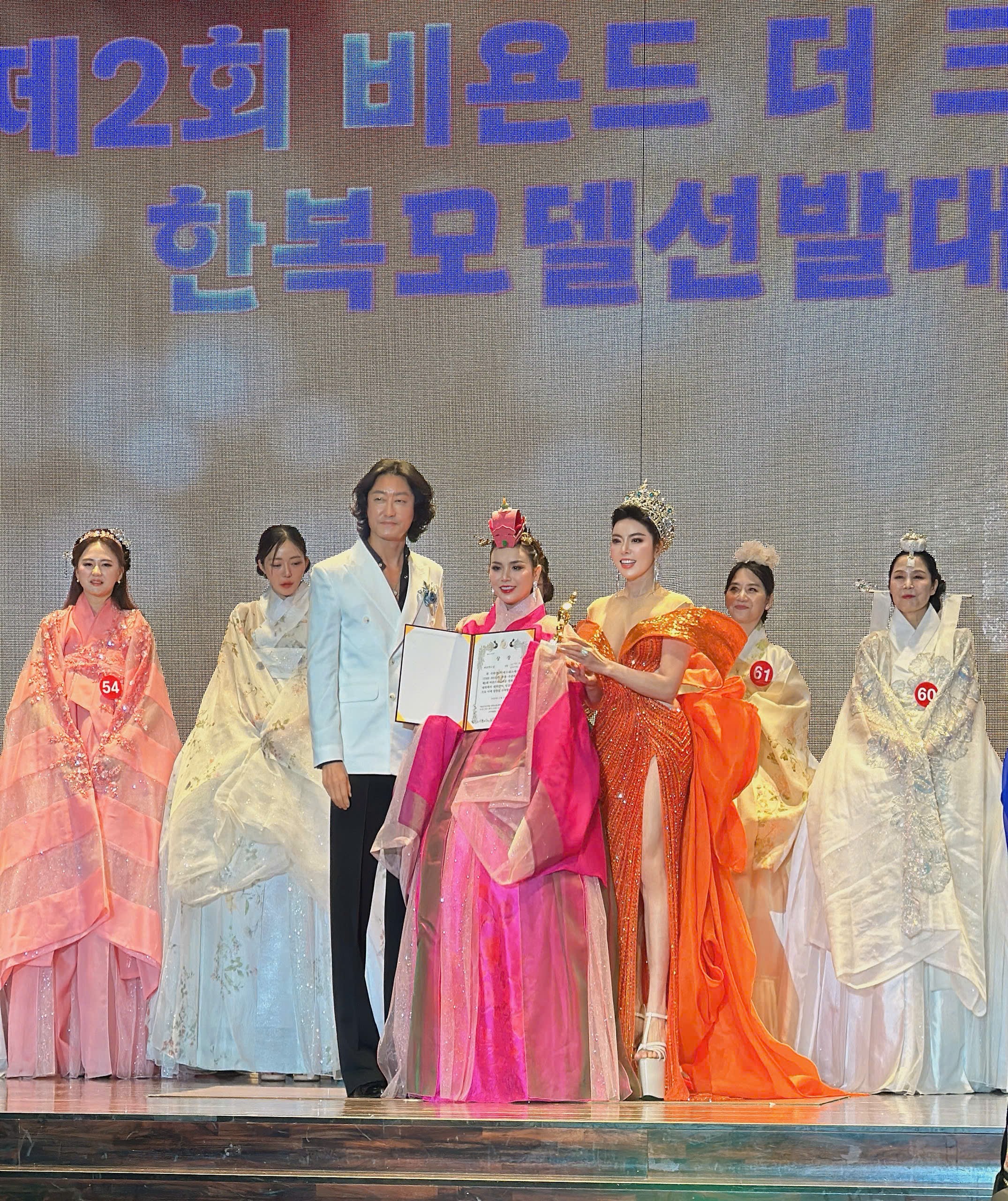 Hoa hậu Vũ Thị Ánh Linh - Bản lĩnh doanh nhân Việt - ảnh 2