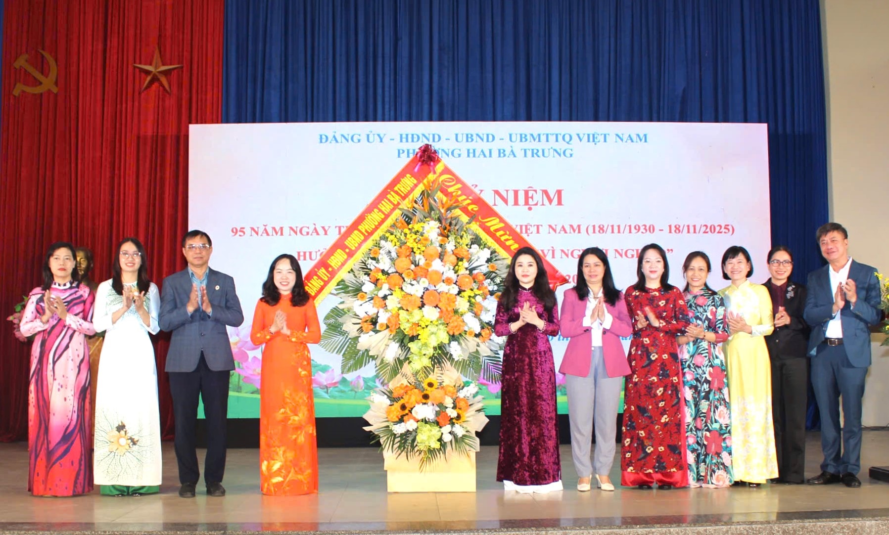 Phường Hai Bà Trưng ủng hộ hơn 1,42 tỷ đồng cho Quỹ “Vì người nghèo” và các hoạt động an sinh xã hội - ảnh 1