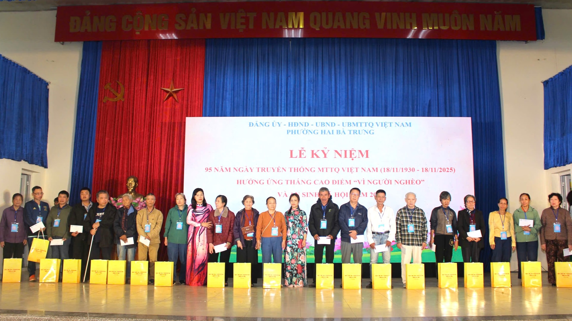 Phường Hai Bà Trưng ủng hộ hơn 1,42 tỷ đồng cho Quỹ “Vì người nghèo” và các hoạt động an sinh xã hội - ảnh 7