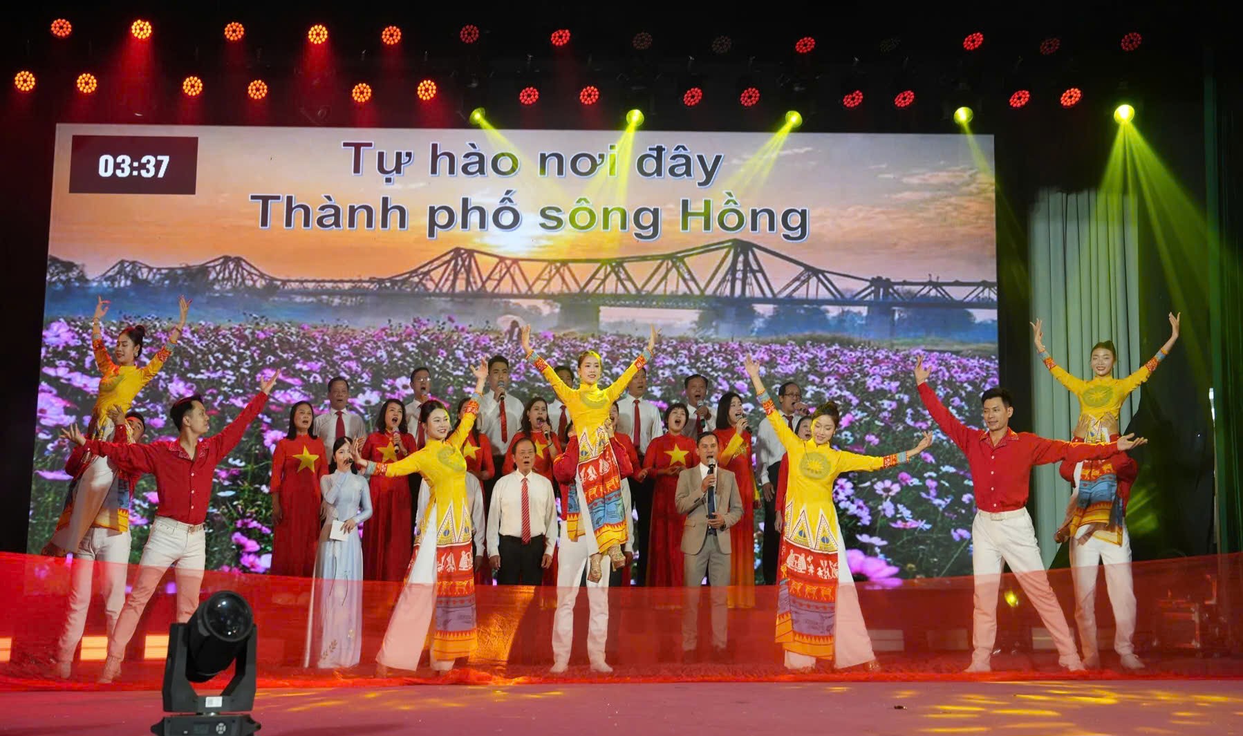 Lan tỏa phong trào thôn, tổ dân phố văn hóa tiêu biểu - ảnh 3