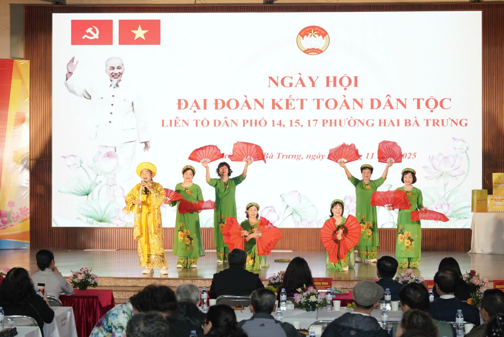 Ngày hội Đại đoàn kết phường Hai Bà Trưng: Lan tỏa tinh thần “tương thân tương ái” trong cộng đồng - ảnh 12