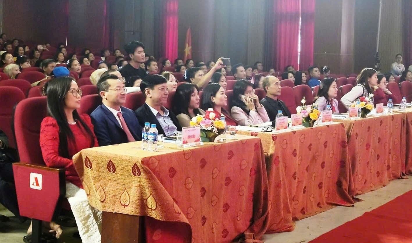 Lan tỏa phong trào thôn, tổ dân phố văn hóa tiêu biểu - ảnh 1