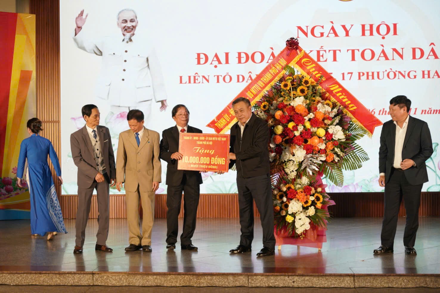 Ngày hội Đại đoàn kết phường Hai Bà Trưng: Lan tỏa tinh thần “tương thân tương ái” trong cộng đồng - ảnh 2