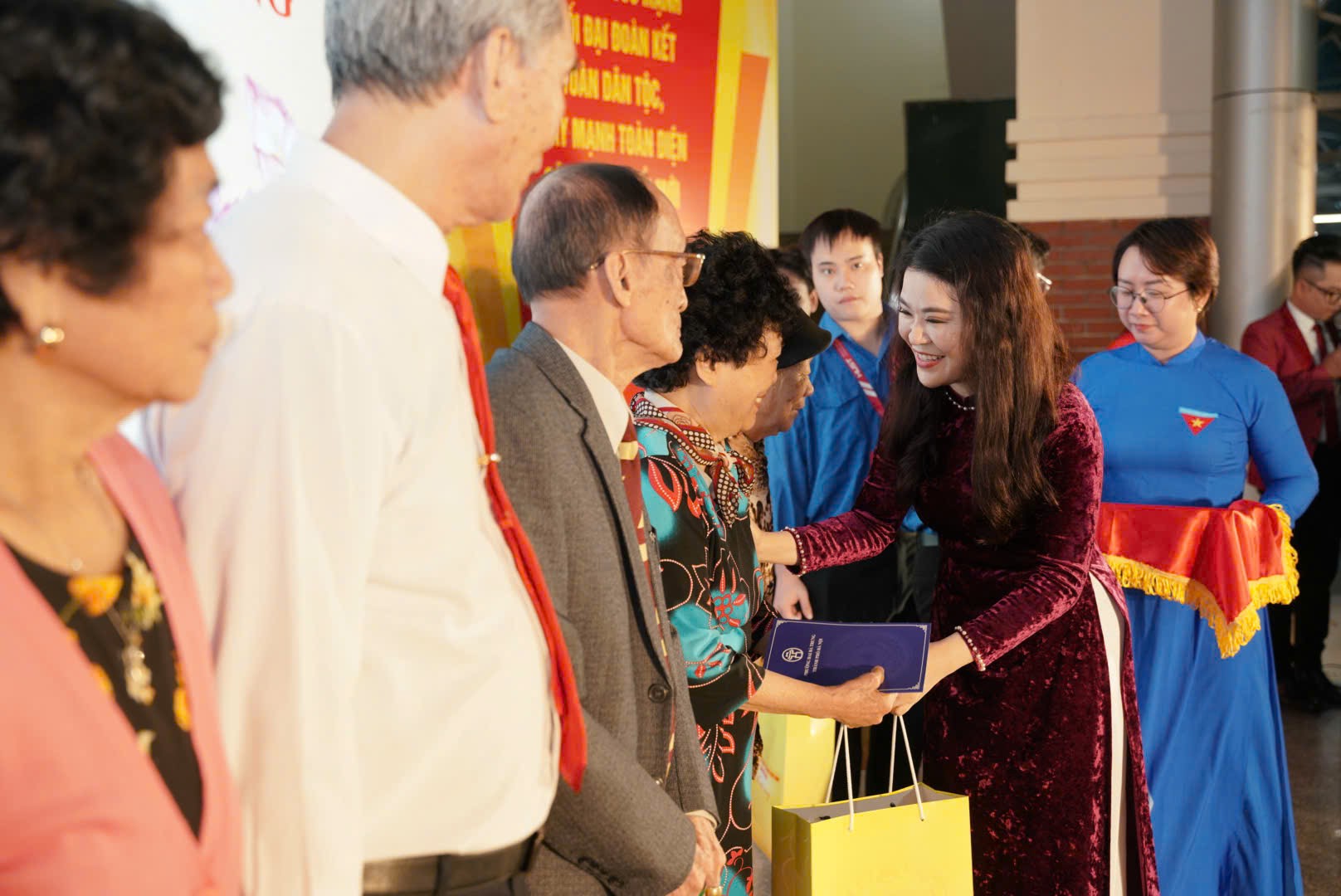 Ngày hội Đại đoàn kết phường Hai Bà Trưng: Lan tỏa tinh thần “tương thân tương ái” trong cộng đồng - ảnh 7