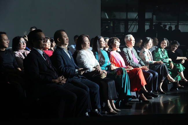 “Khoảnh khắc vĩnh cửu”: Quảng bá di sản Hà Nội qua nghệ thuật đương đại  - ảnh 1