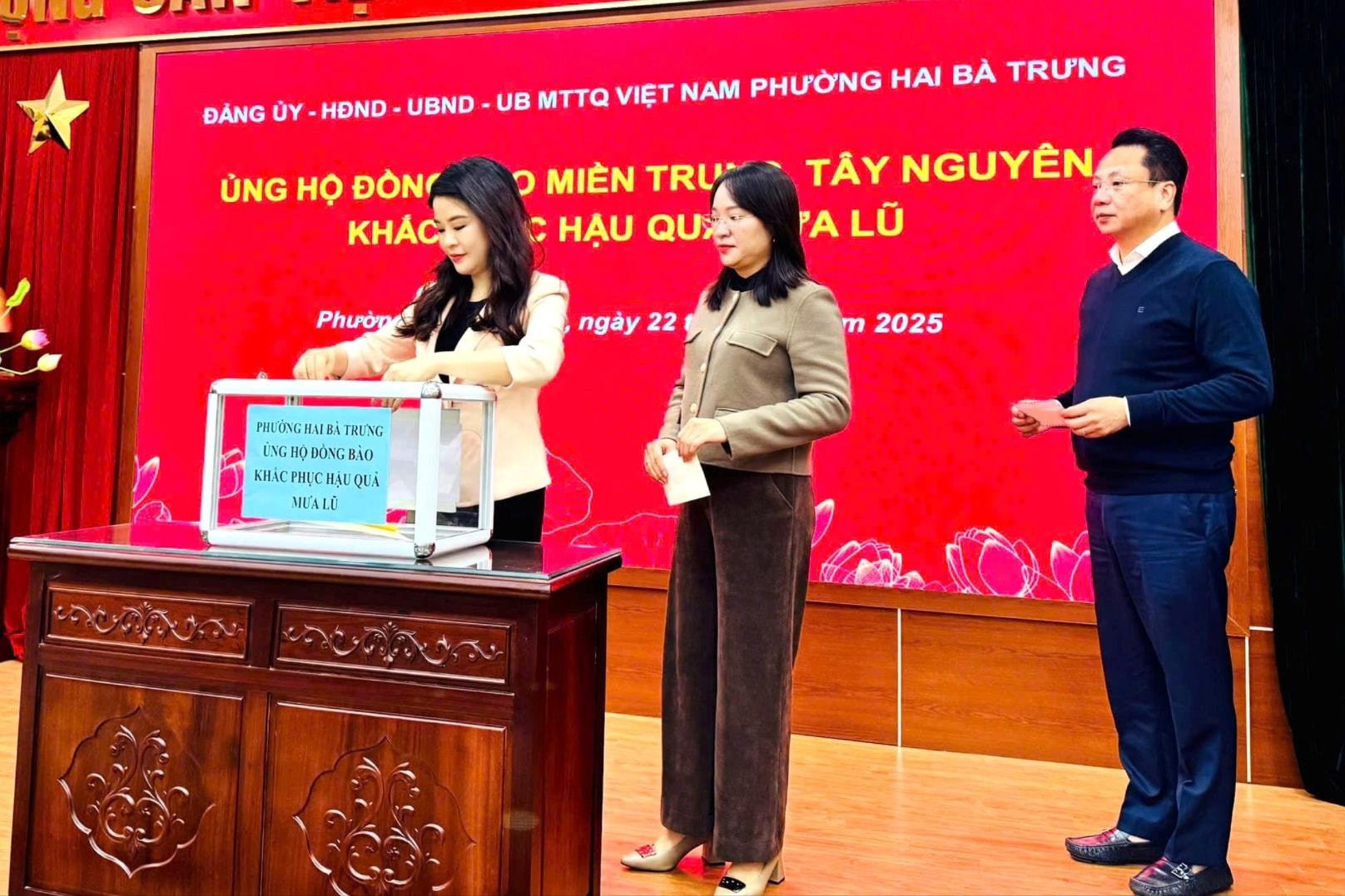 Phường Hai Bà Trưng ủng hộ đồng bào miền Trung, Tây Nguyên bị lũ lụt  - ảnh 1