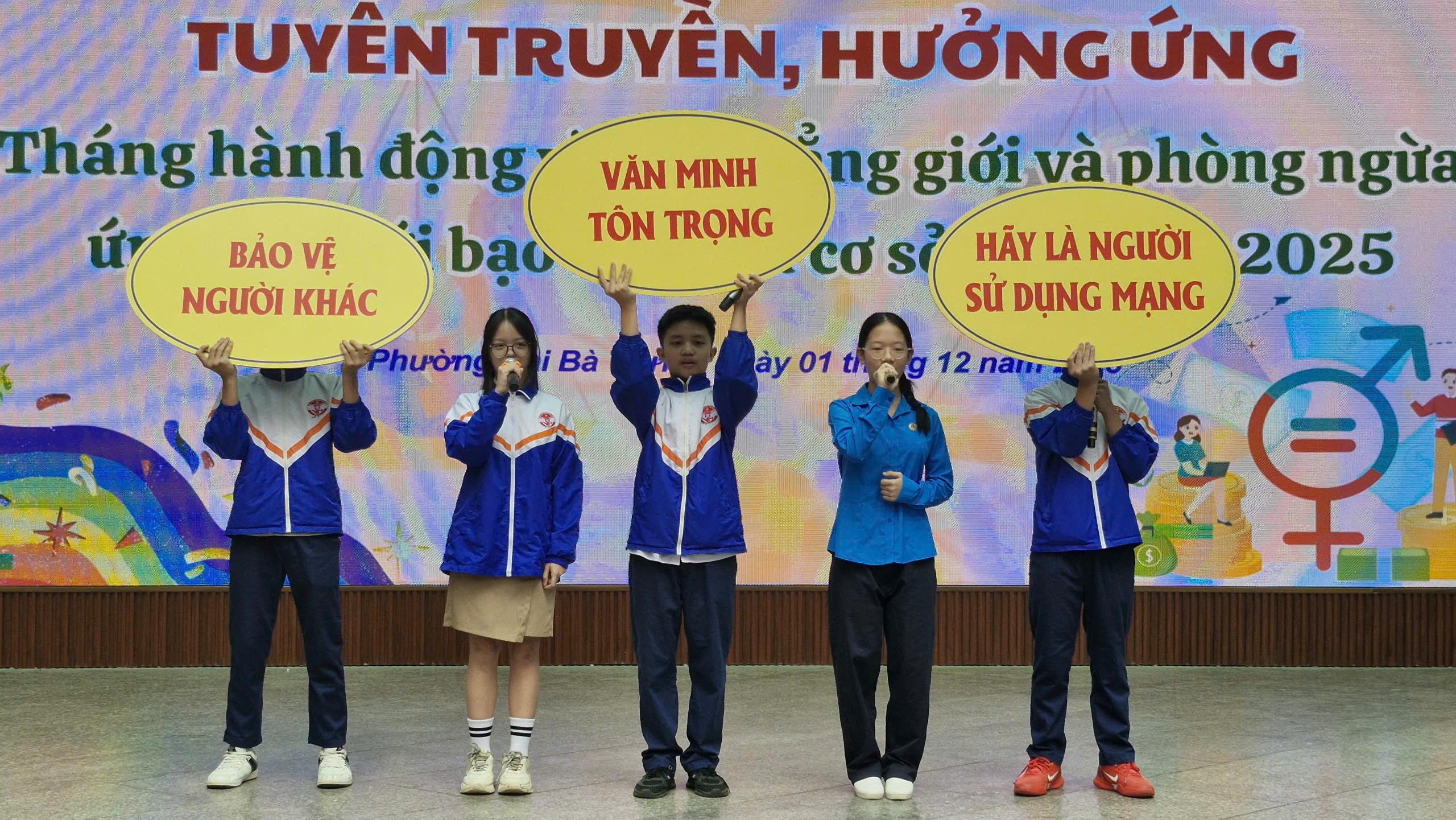 Hội LHPN phường Hai Bà Trưng tuyên truyền hưởng ứng tháng hành động vì bình đẳng giới - ảnh 1