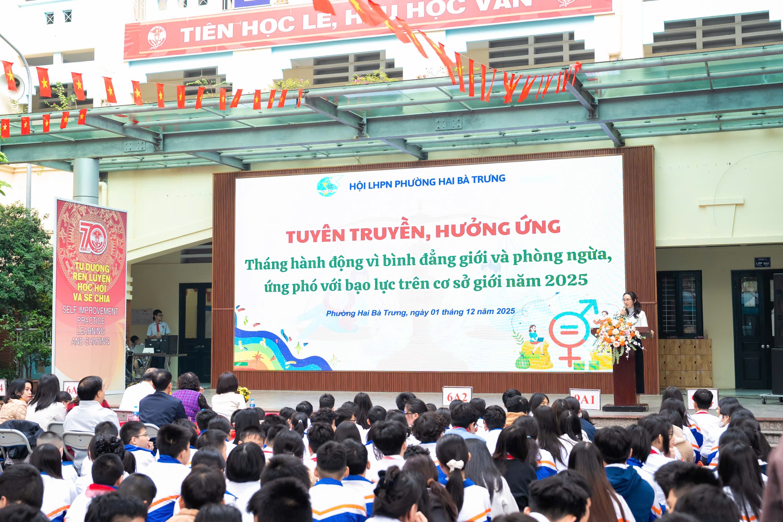 Hội LHPN phường Hai Bà Trưng tuyên truyền hưởng ứng tháng hành động vì bình đẳng giới - ảnh 5