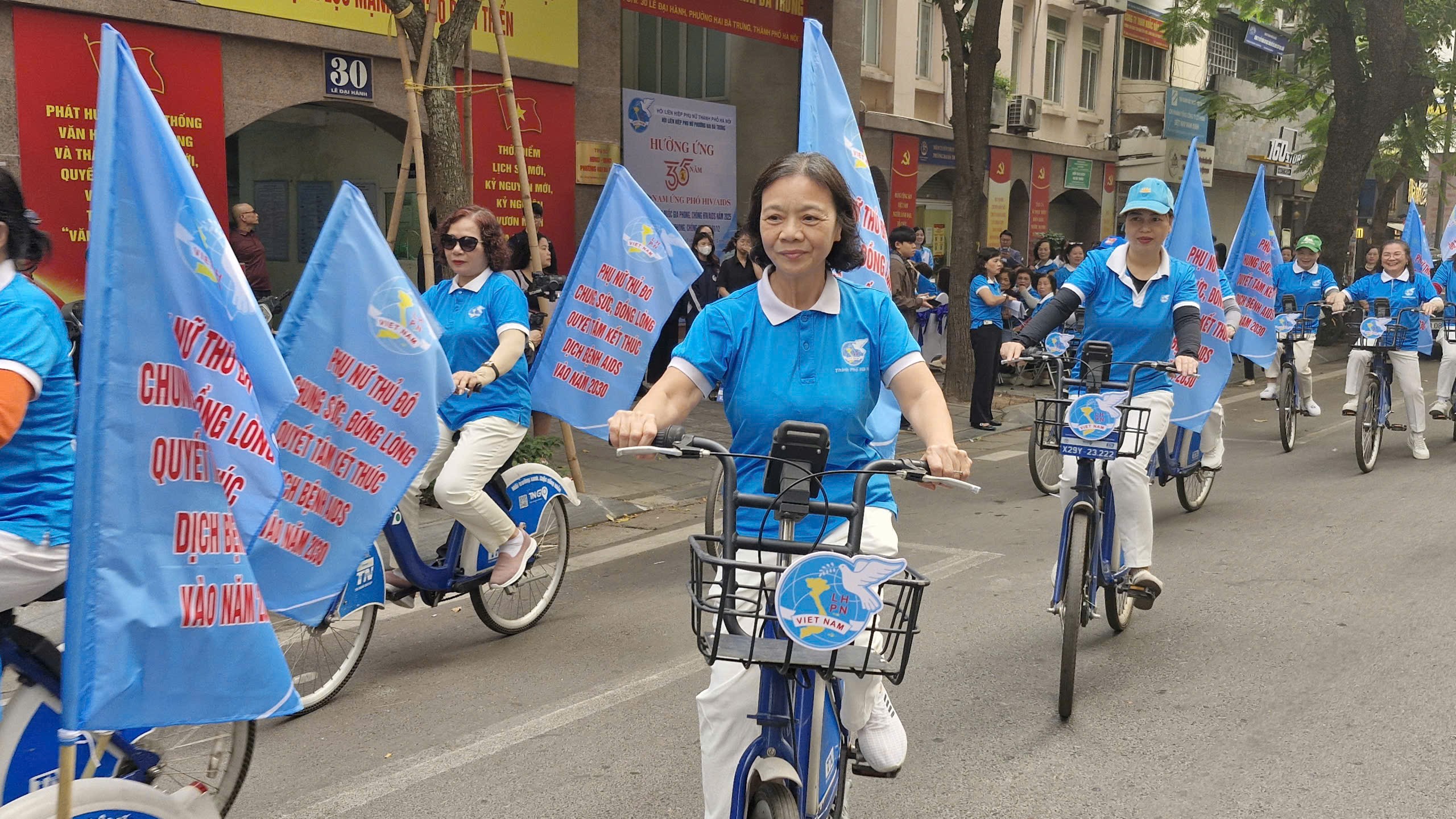 Phụ nữ Thủ đô chung tay thực hiện mục tiêu chấm dứt dịch bệnh HIV/AIDS - ảnh 4