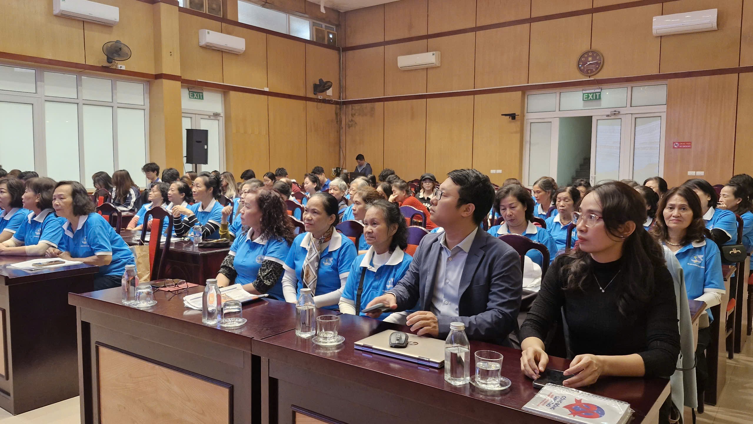 Phụ nữ Thủ đô chung tay thực hiện mục tiêu chấm dứt dịch bệnh HIV/AIDS - ảnh 7