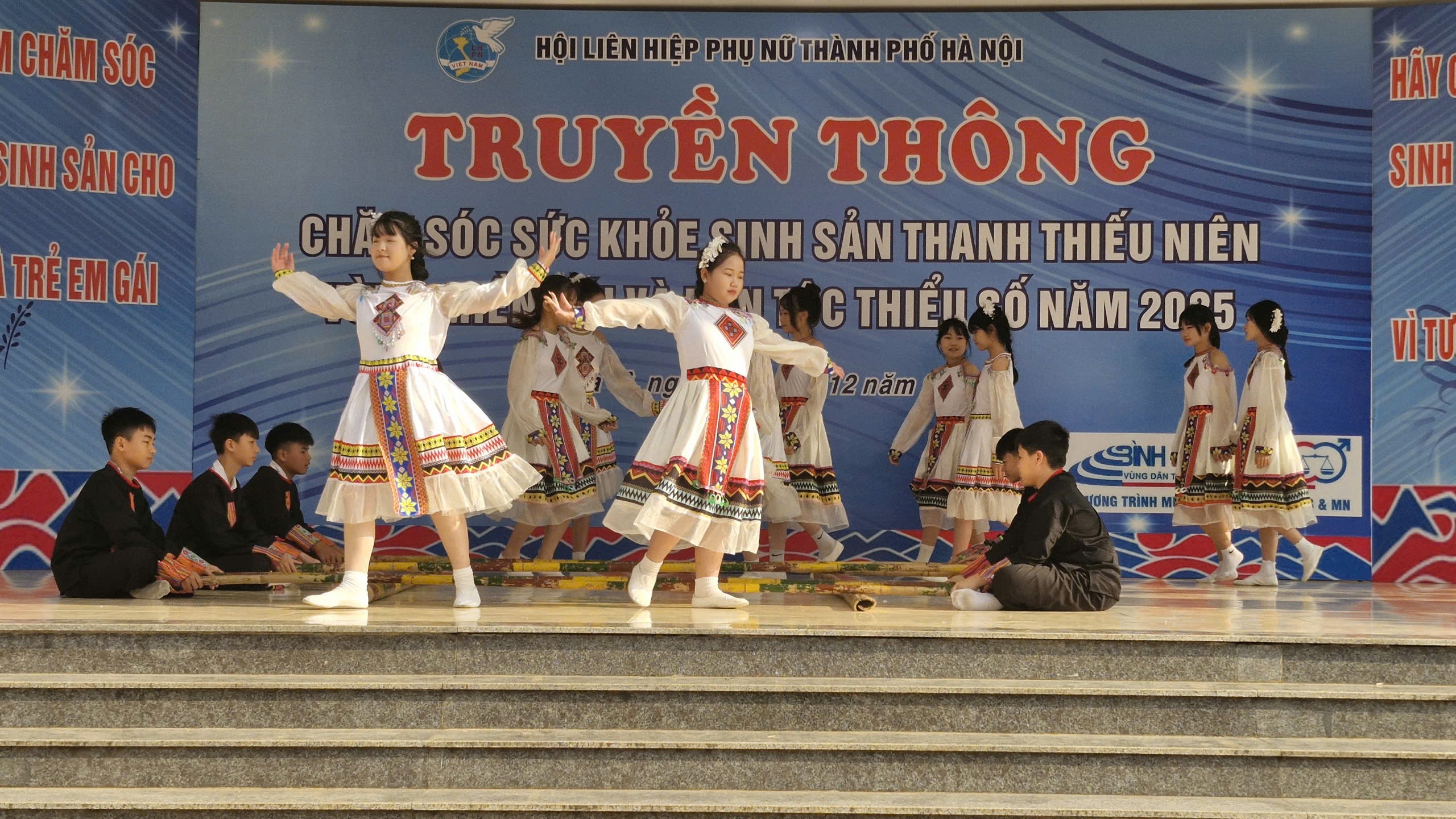 Truyền thông “Chăm sóc sức khỏe sinh sản thanh thiếu niên vùng miền núi và dân tộc thiểu số“ - ảnh 9