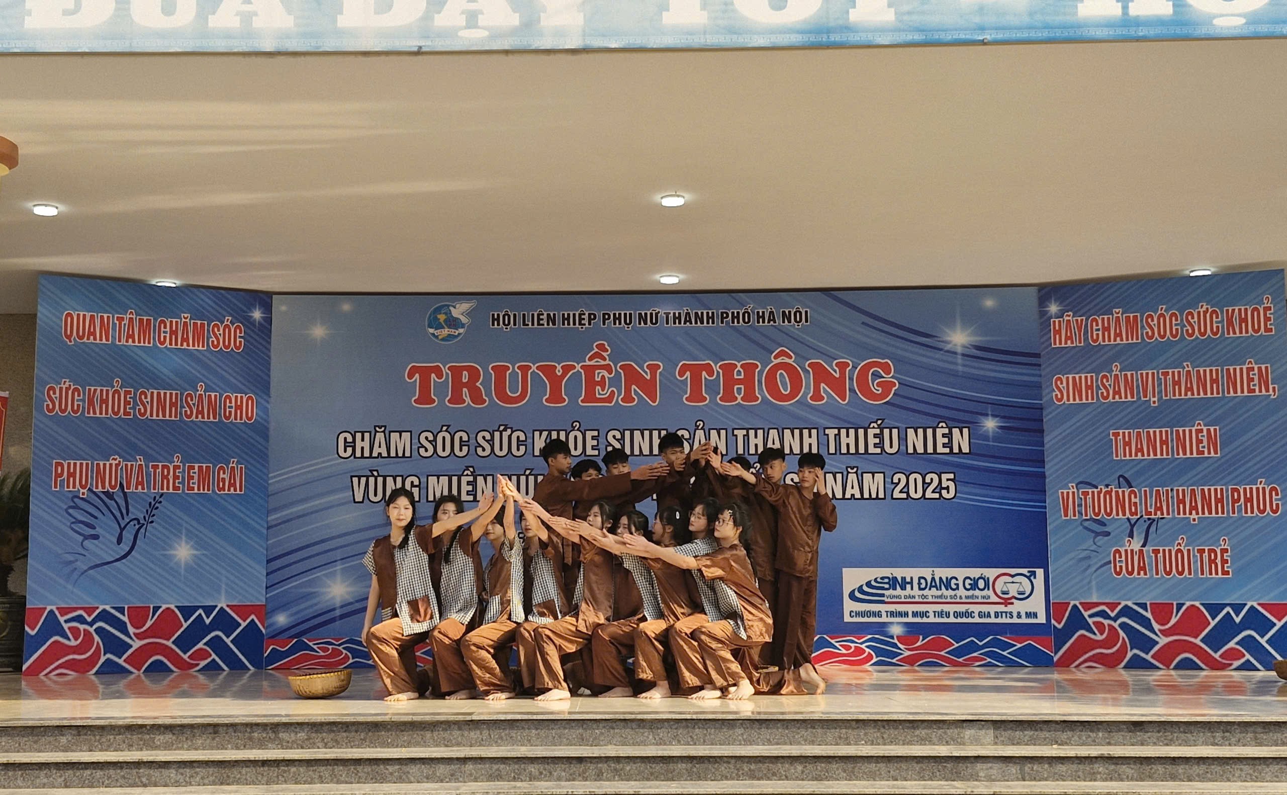 Truyền thông “Chăm sóc sức khỏe sinh sản thanh thiếu niên vùng miền núi và dân tộc thiểu số“ - ảnh 8