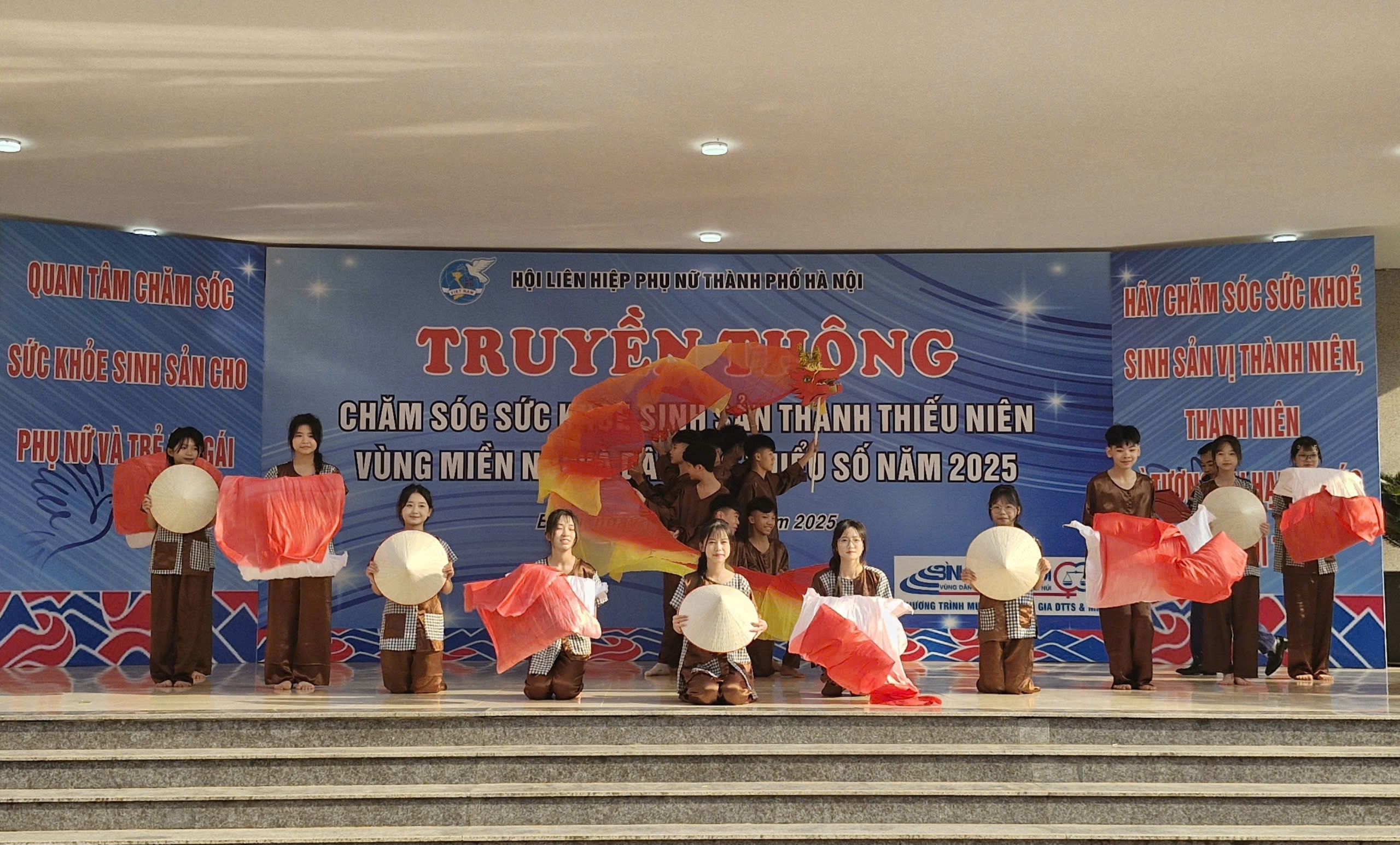 Truyền thông “Chăm sóc sức khỏe sinh sản thanh thiếu niên vùng miền núi và dân tộc thiểu số“ - ảnh 7