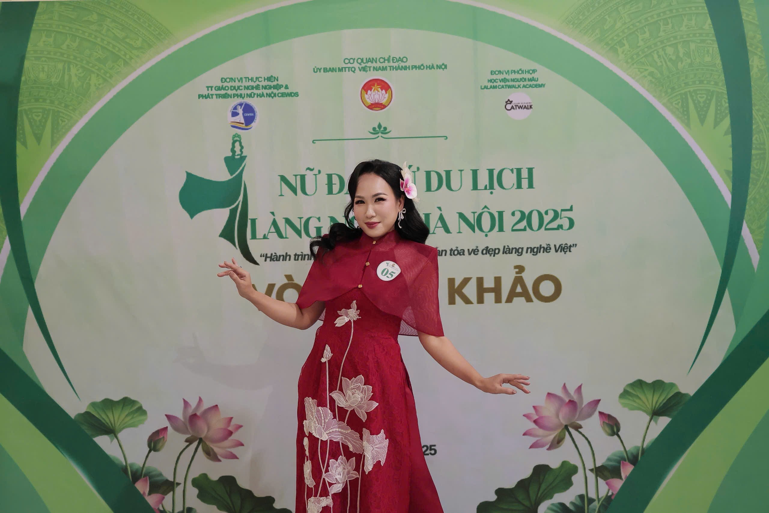 Cô gái với niềm tự hào về làng nghề Ngũ Xã - ảnh 1