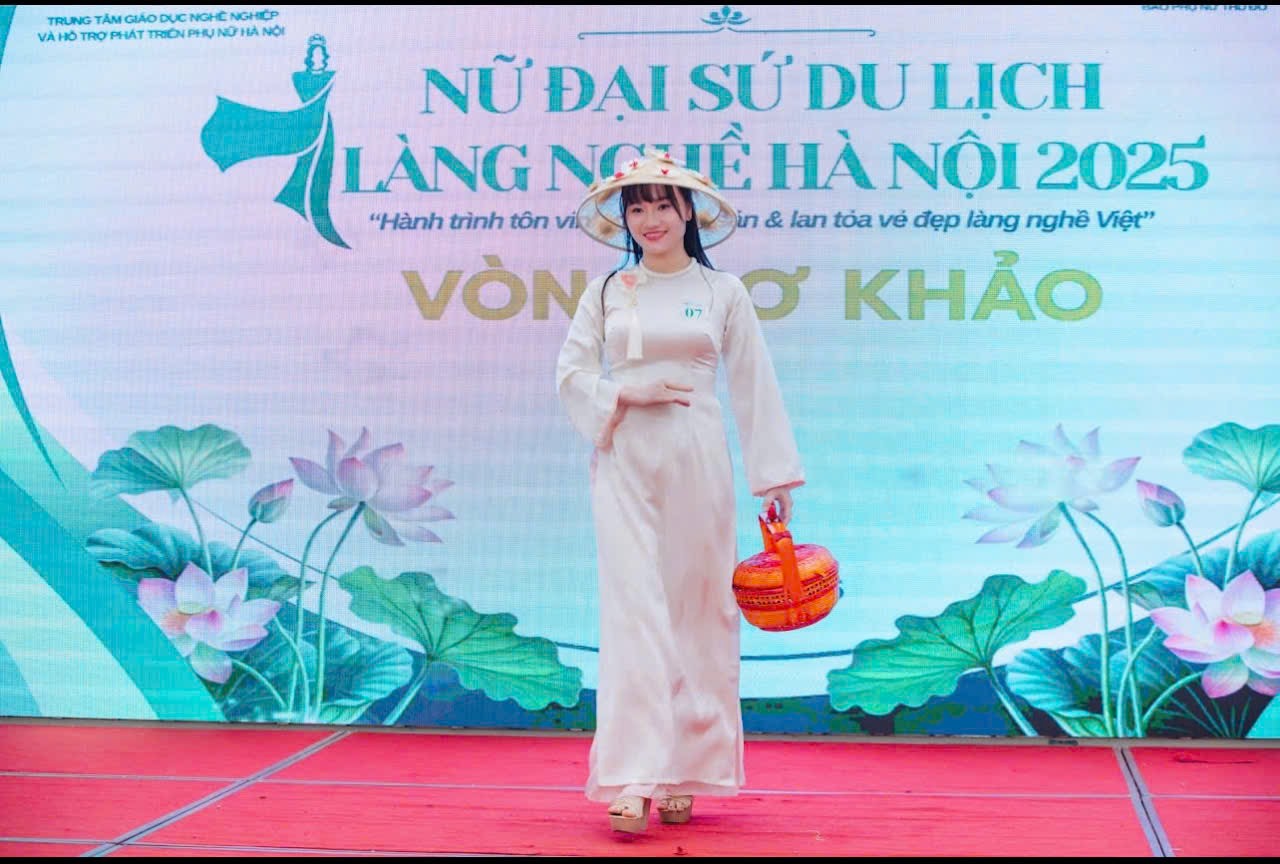 Cô gái muốn kể câu chuyện đẹp về làng nghề mây tre đan Nam Phù  - ảnh 2