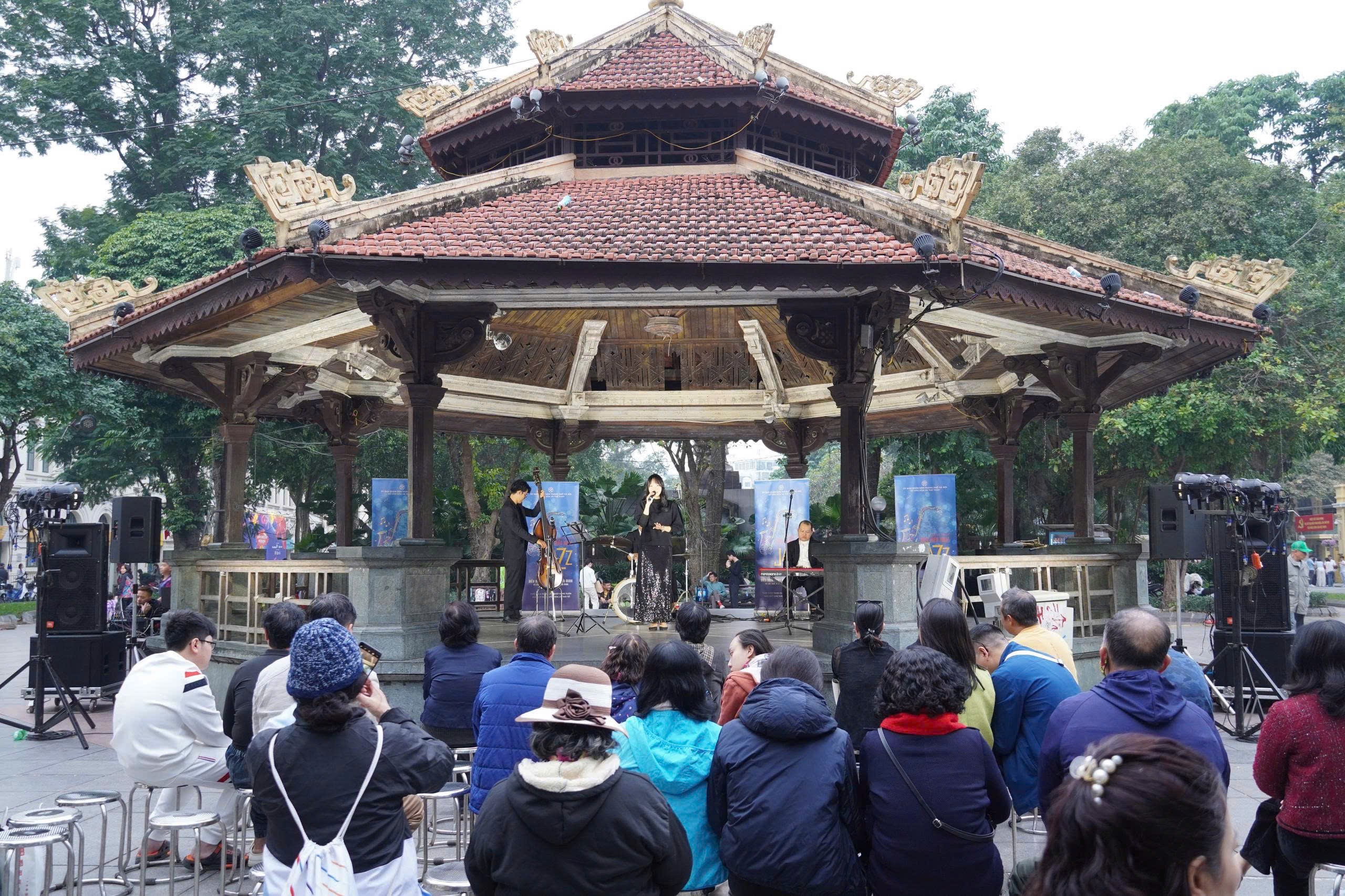 Tiếp tục đưa dự án “Âm nhạc cuối tuần” đến gần với công chúng tại vườn hoa Lý Thái Tổ  - ảnh 2