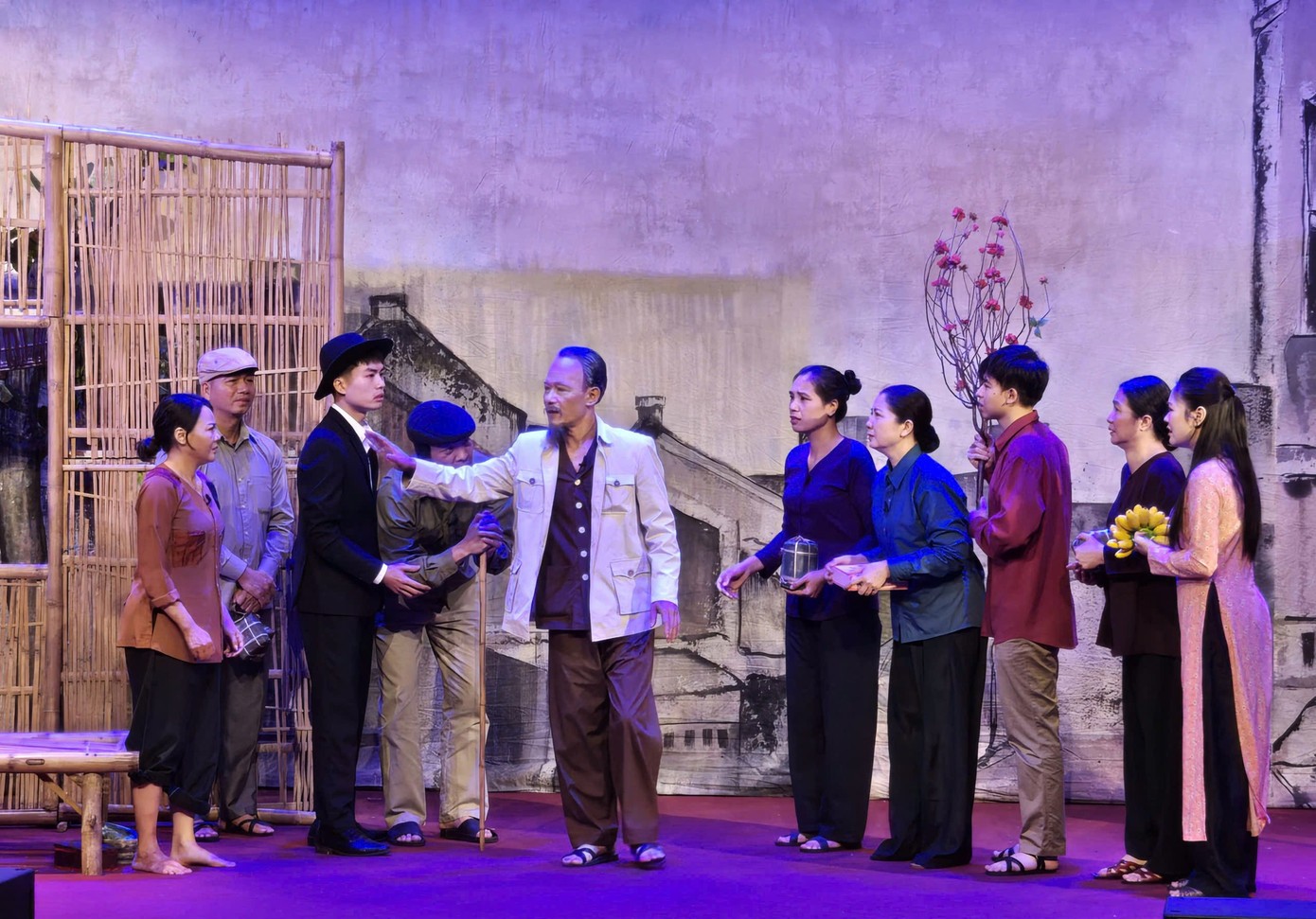 Nhiều chương trình nghệ thuật chào mừng Đại hội lần thứ XIV của Đảng - ảnh 1