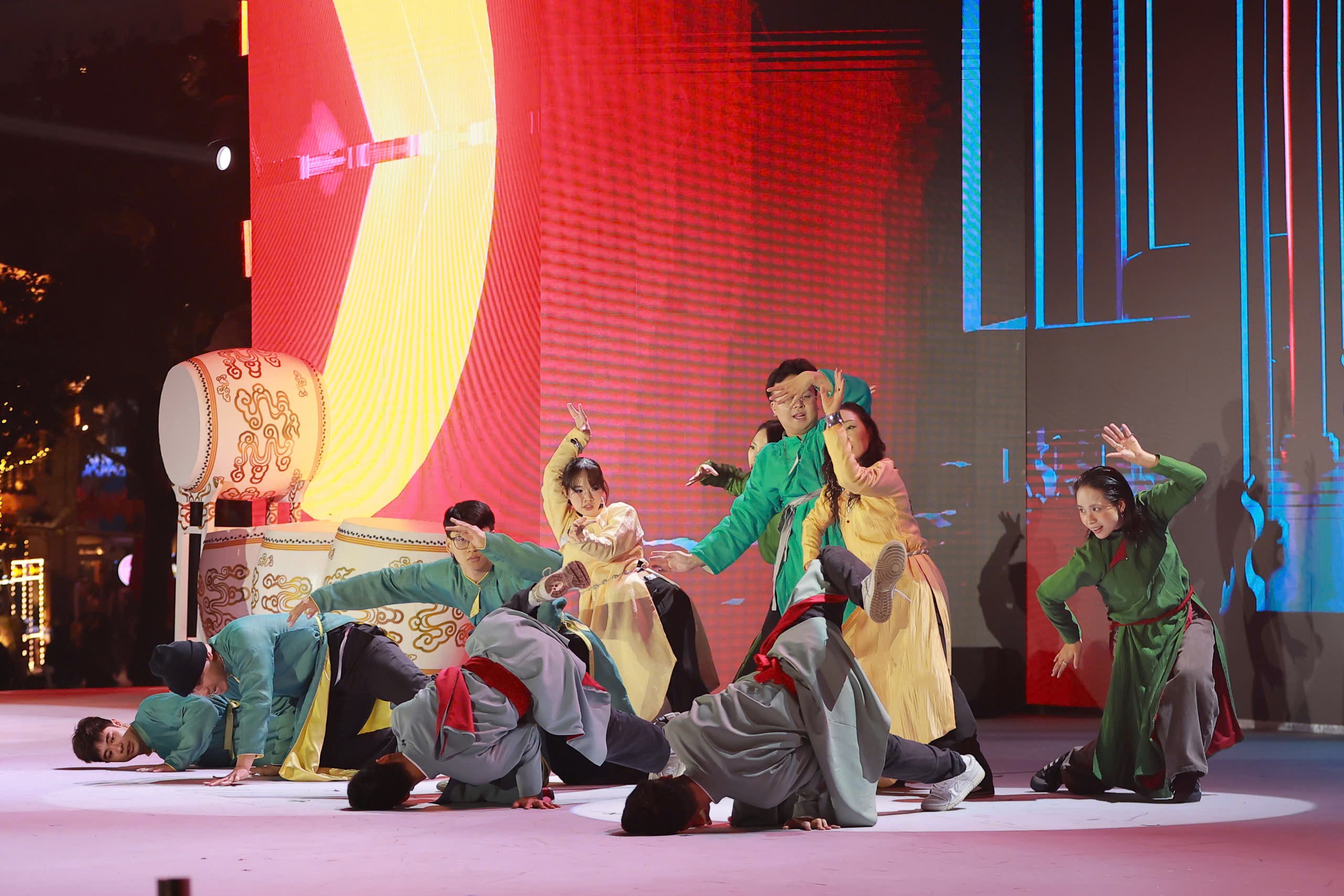 “Tụ hội Sáng tạo” - Hành trình đến Lễ hội Thiết kế Sáng tạo Hà Nội 2026 - ảnh 5