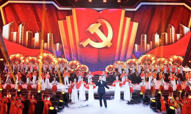 “Dưới lá cờ vẻ vang của Đảng”: Chương trình nghệ thuật chào mừng thành công Đại hội XIV của Đảng - ảnh 1