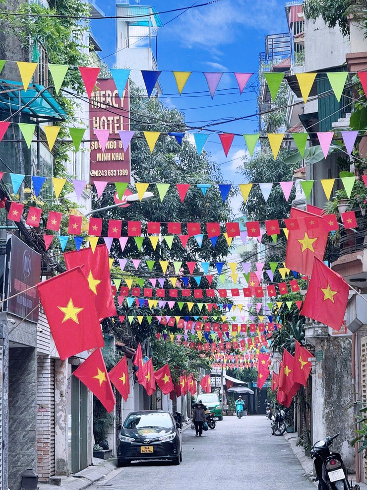 Phường Vĩnh Tuy đẩy mạnh tuyên truyền chào mừng Đại hội Đại biểu toàn quốc lần thứ XIV của Đảng - ảnh 1