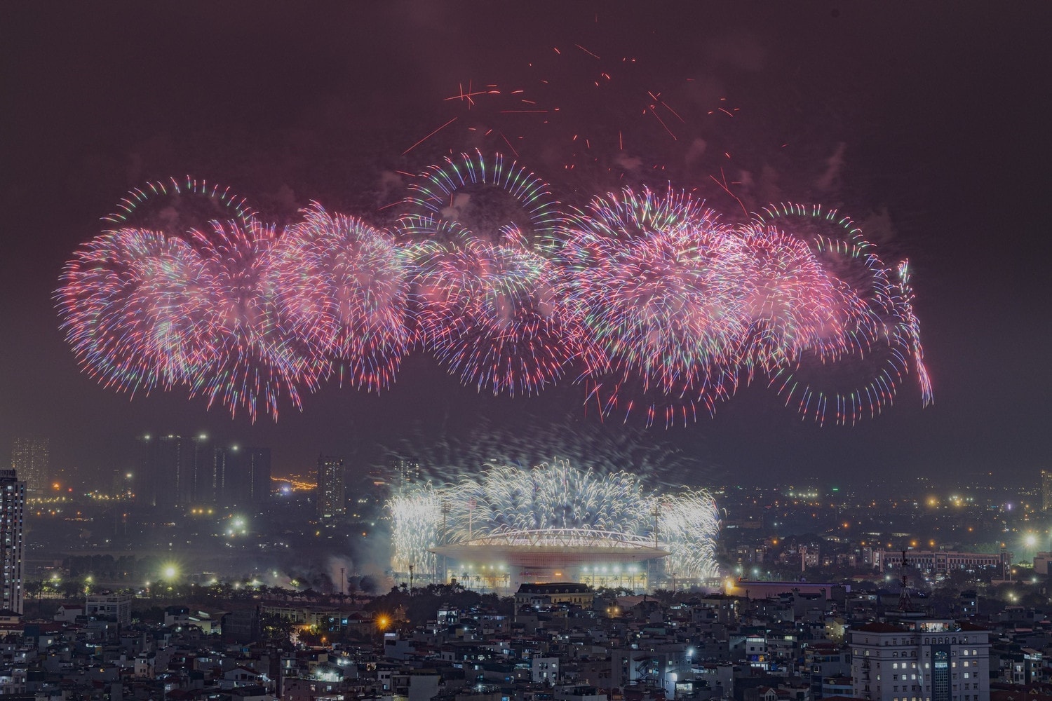 Tổng duyệt bắn pháo hoa chào mừng Đại hội XIV của Đảng - ảnh 3