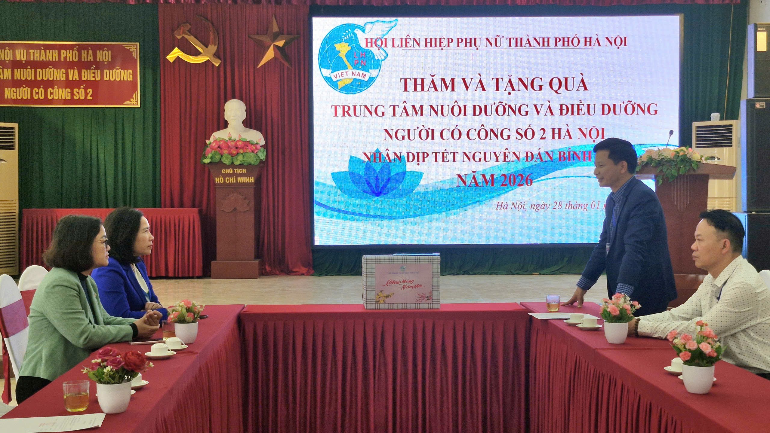 Hội LHPN Hà Nội thăm hỏi, tặng quà Tết tri ân người có công nhân dịp Tết Bính Ngọ 2026 - ảnh 3