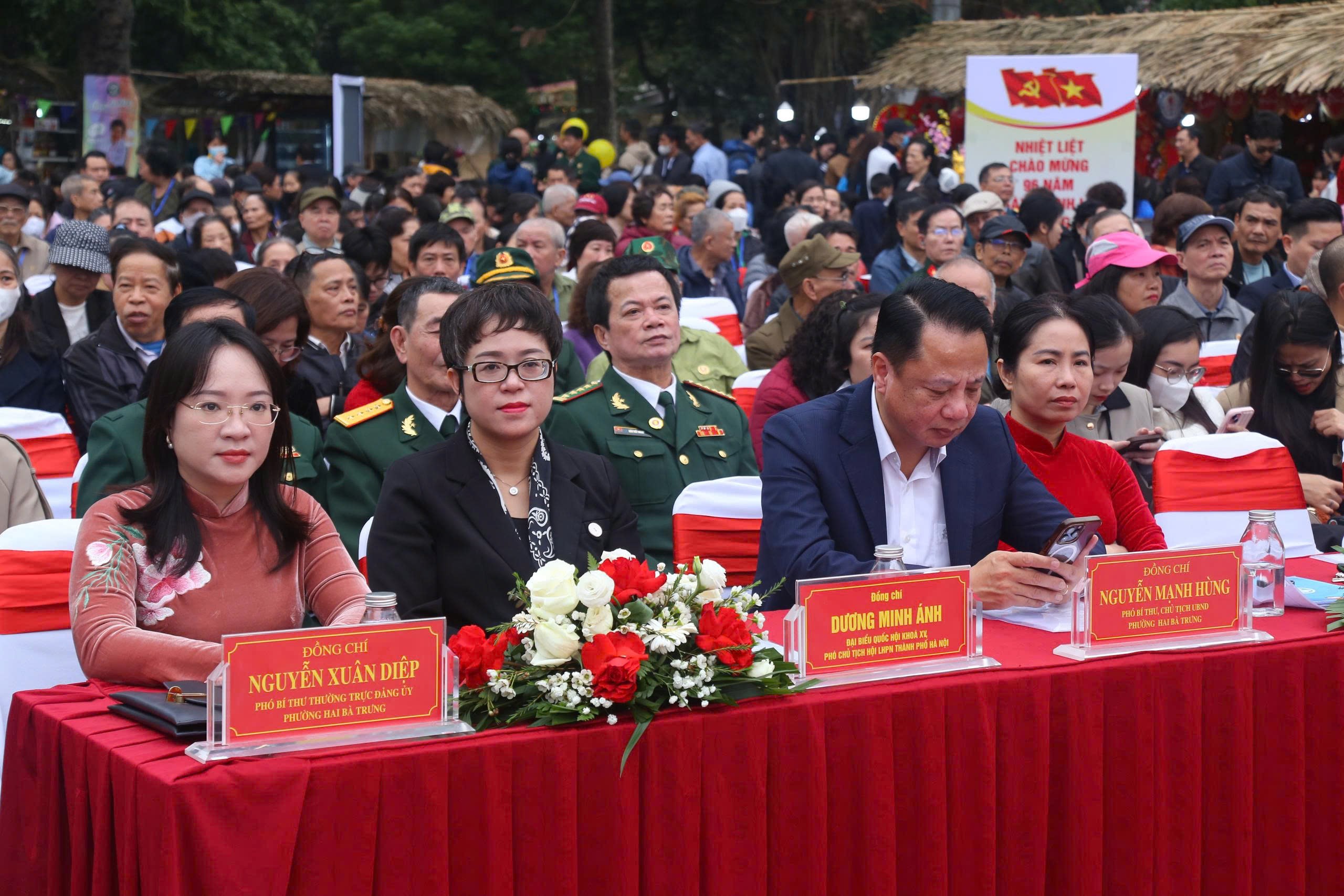 Phường Hai Bà Trưng: Rộn ràng “Tết sum vầy - Xuân ơn Đảng” năm 2026 - ảnh 4