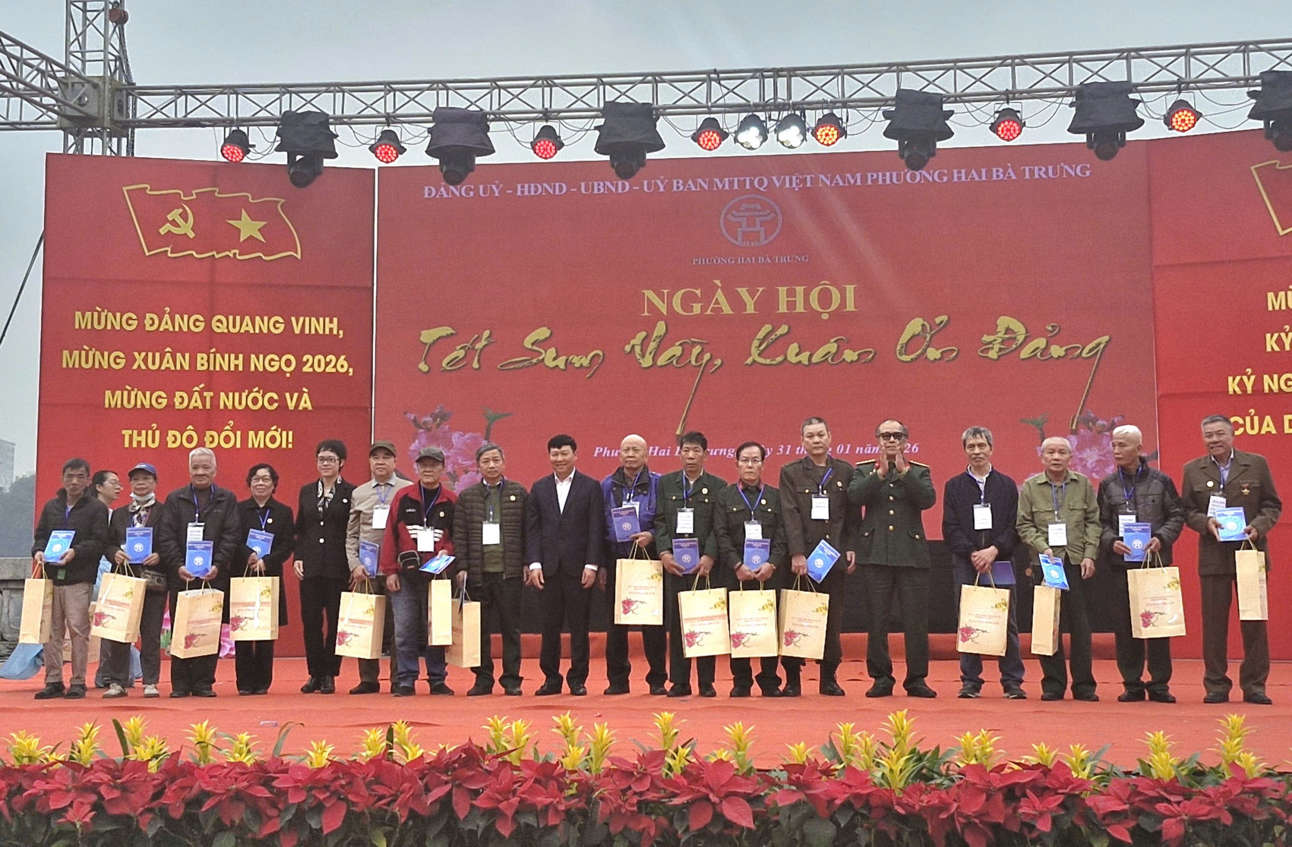 Phường Hai Bà Trưng: Rộn ràng “Tết sum vầy - Xuân ơn Đảng” năm 2026 - ảnh 6