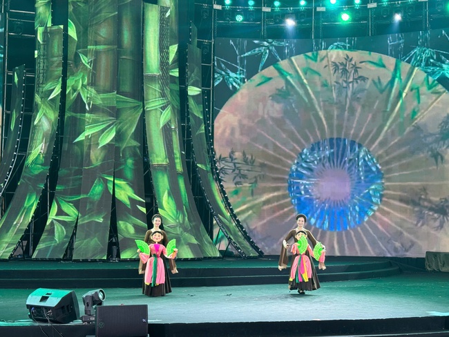 Nhiều chương trình nghệ thuật, trải nghiệm đặc sắc diễn ra tại Hội chợ Mùa Xuân 2026 - ảnh 1