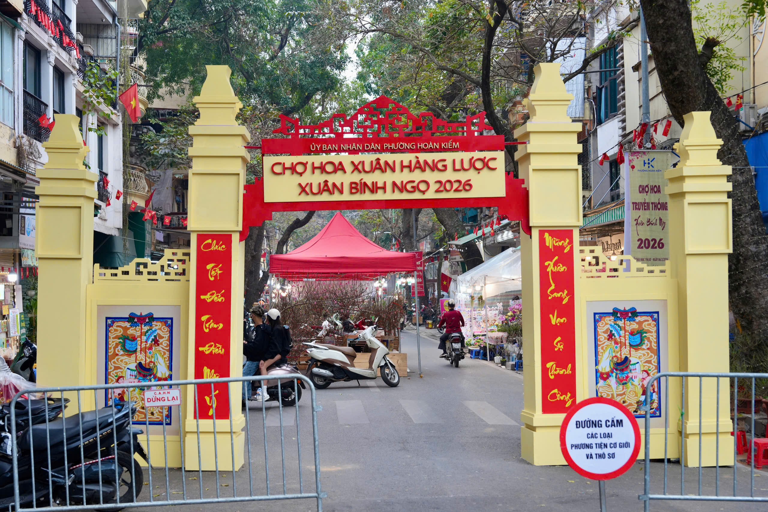 Độc đáo Chợ hoa Xuân Phố cổ 2026 đón Tết Bính Ngọ - ảnh 2