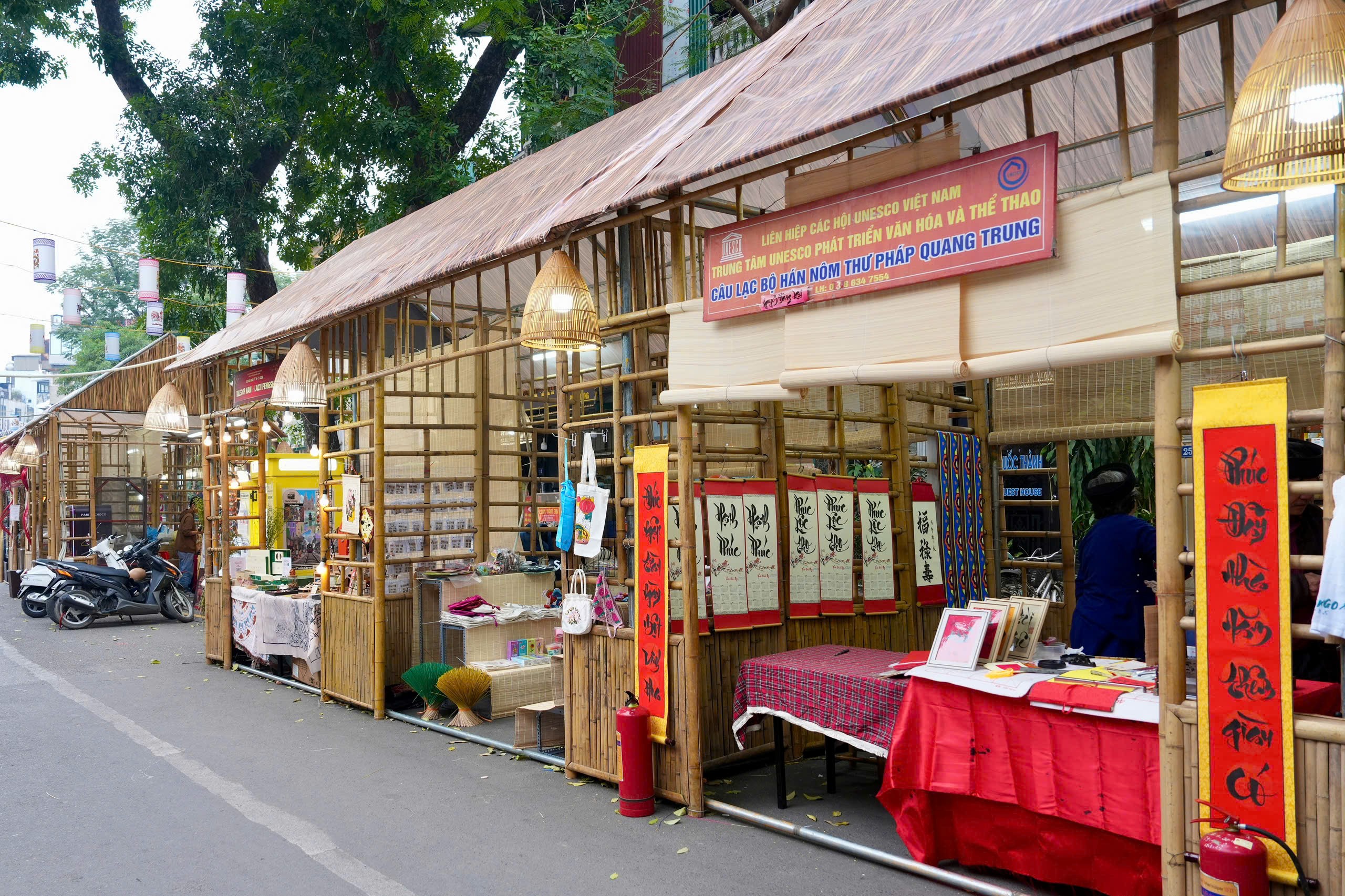 Độc đáo Chợ hoa Xuân Phố cổ 2026 đón Tết Bính Ngọ - ảnh 3