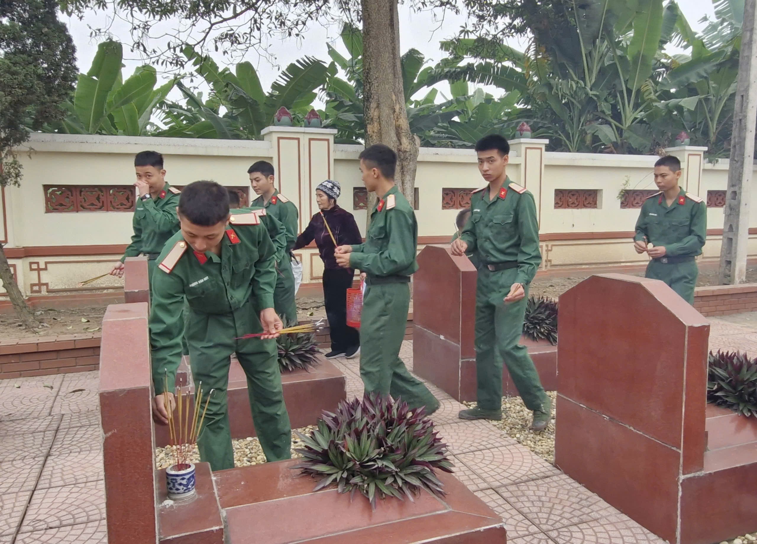 Tết Quân dân ở xã đảo Minh Châu - ảnh 11