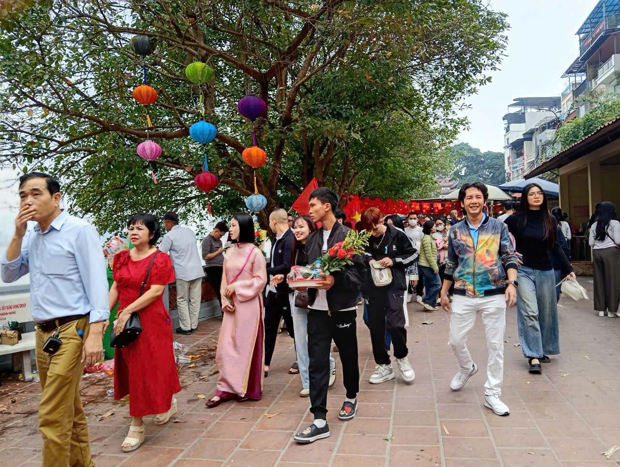 Du lịch Hà Nội hút khách trong kỳ nghỉ Tết Nguyên đán - ảnh 1