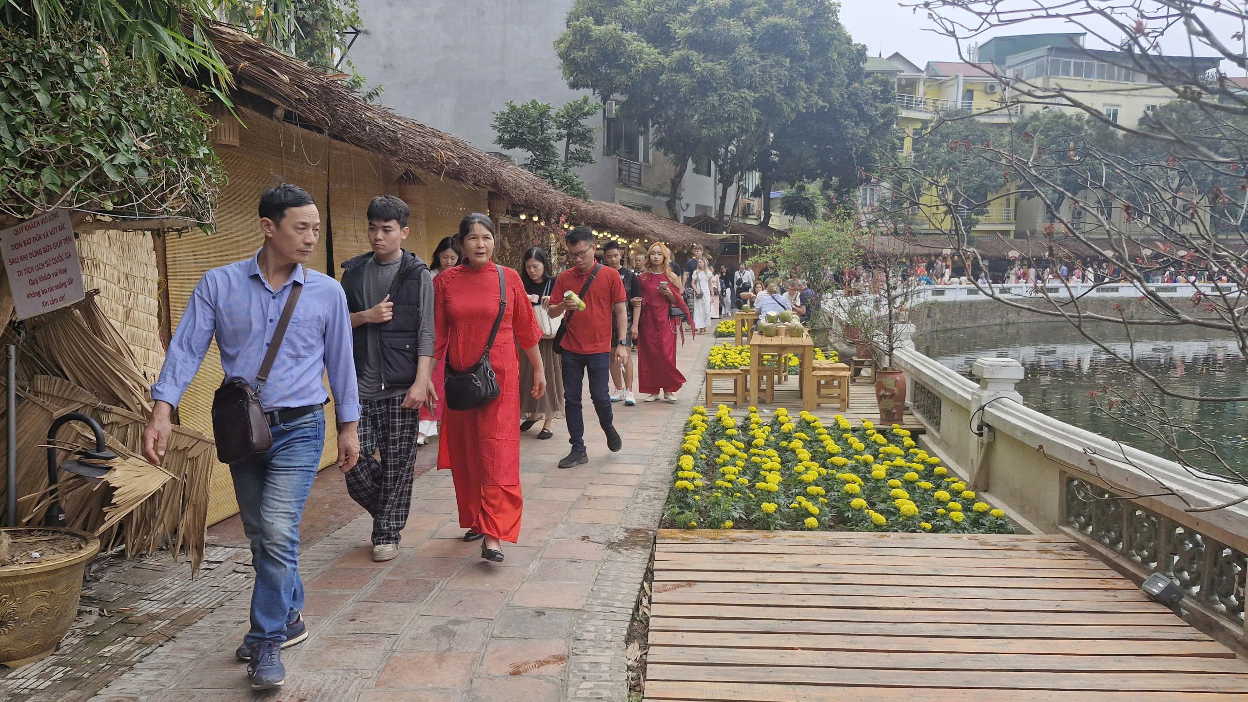 Du lịch Hà Nội hút khách trong kỳ nghỉ Tết Nguyên đán - ảnh 2