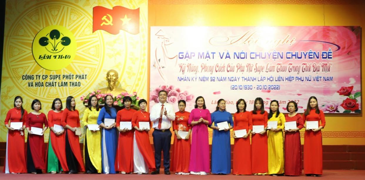 400 đại biểu dự nói chuyện chuyên đề “Kỹ năng, phong cách của phụ nữ Supe Lâm Thao” - ảnh 3