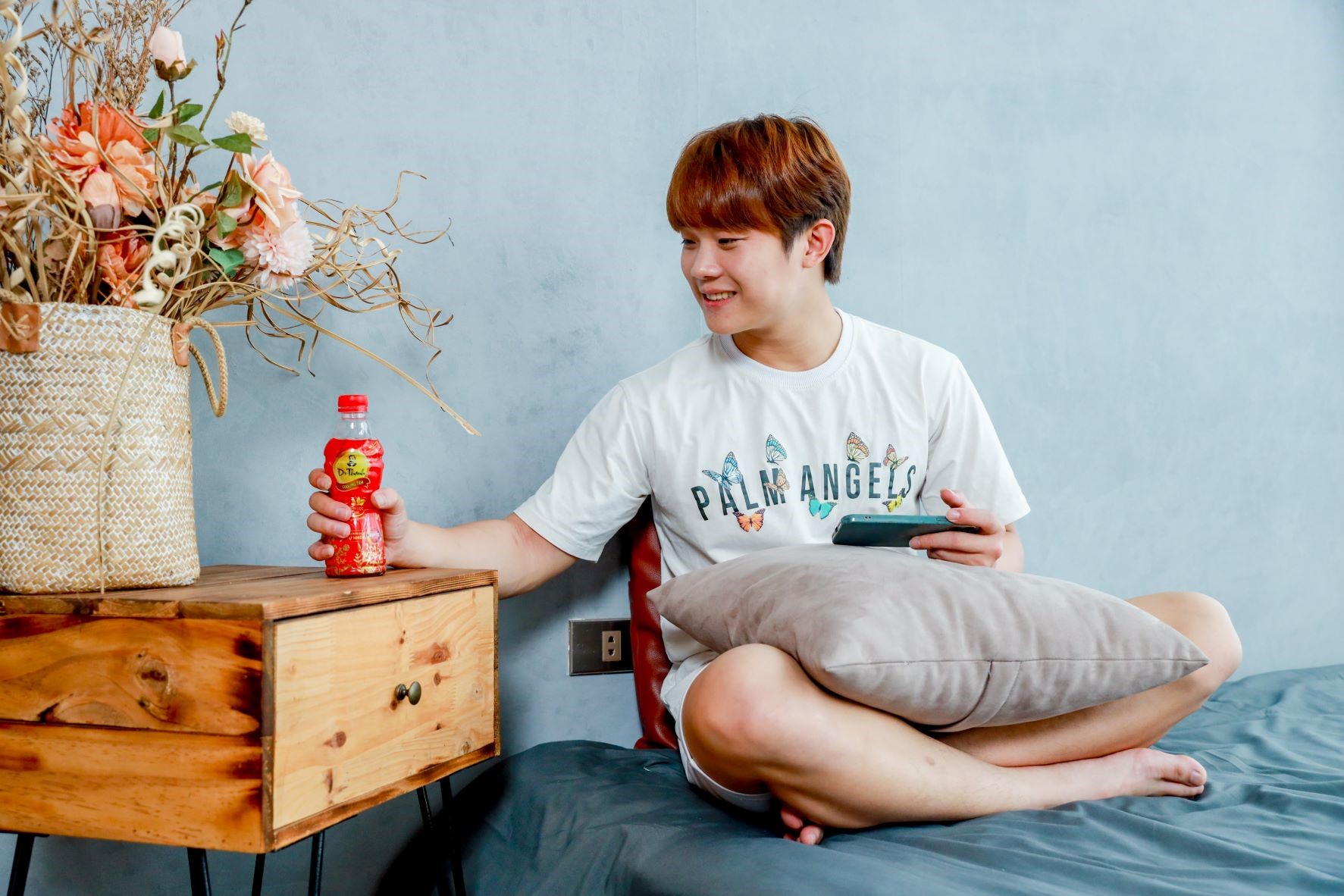 Góc Gen Z: Bất chấp thức đêm xem World Cup nhưng vẫn tươi tắn chạy deadline - ảnh 1